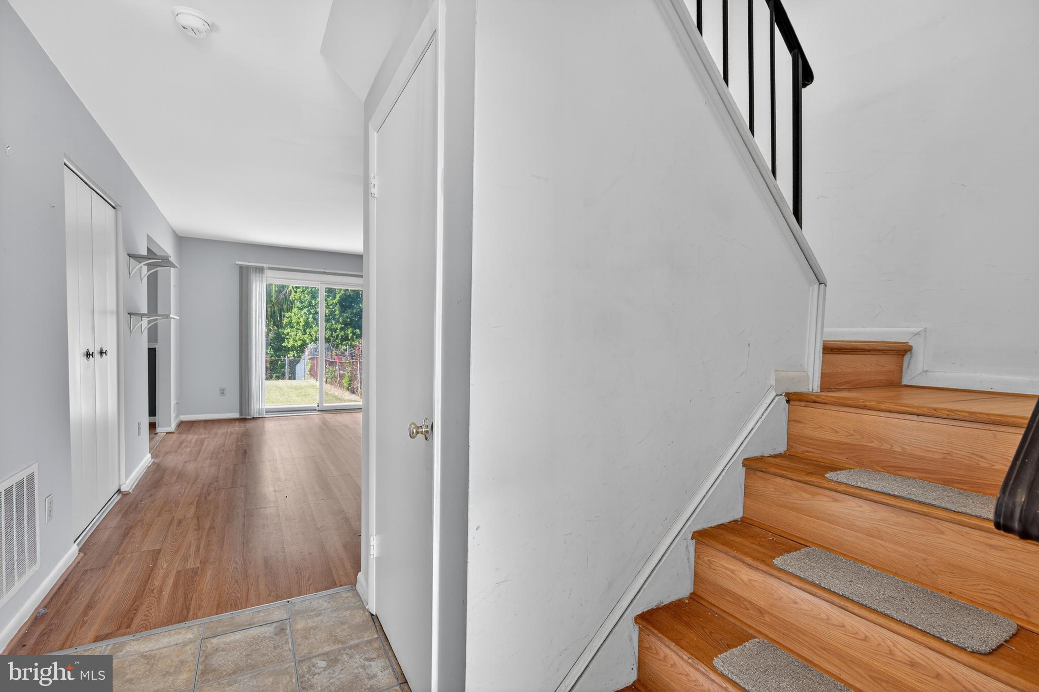 4306 VARNUM PLACE NE