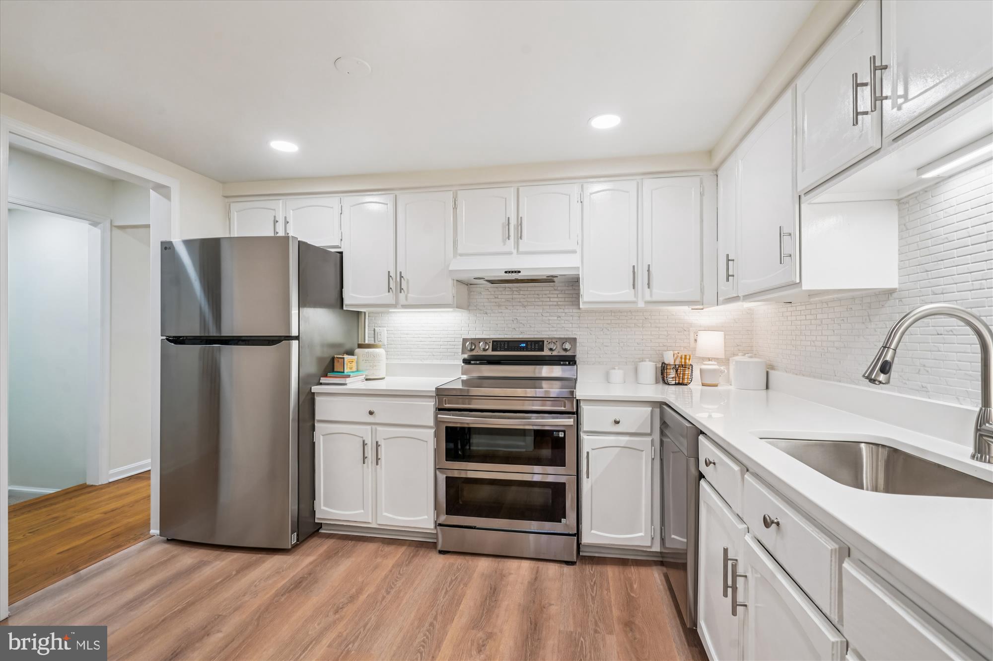 STONELEIGH - Residential