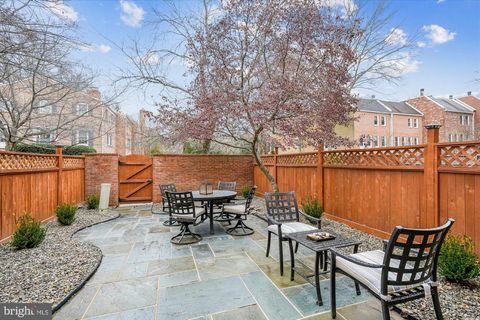 1605 DUNTERRY PLACE MCLEAN VA 22101