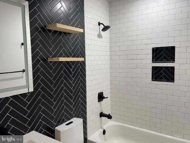 EAST PASSYUNK CROSSING - Residential Lease