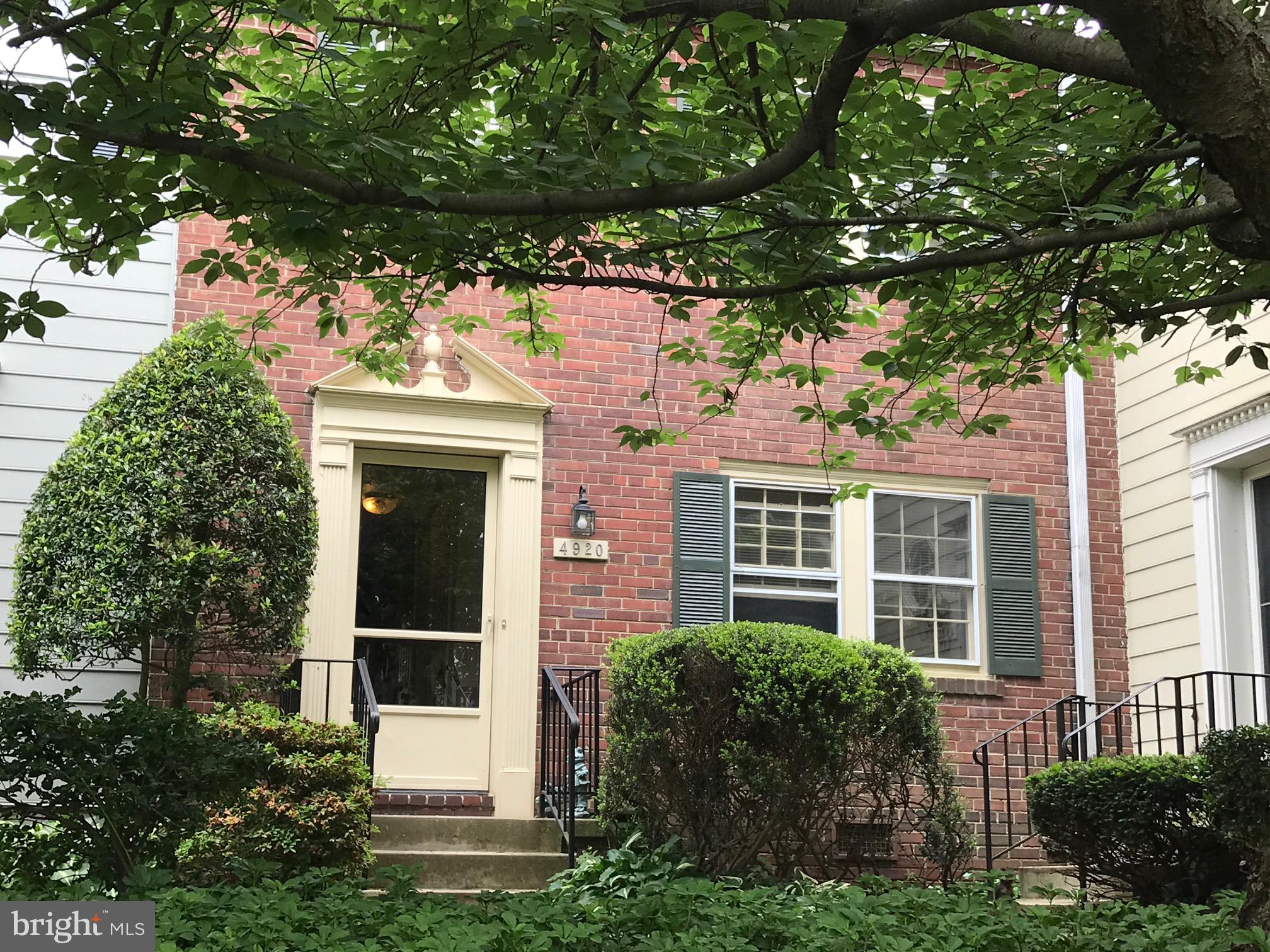 KENWOOD FOREST - Residential Lease
