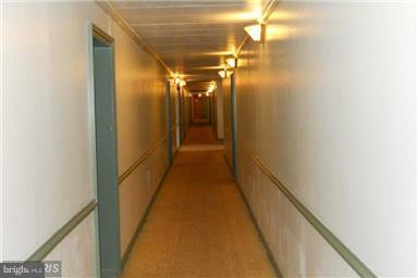 COUNTRY CLUB TOWERS COND - Residential