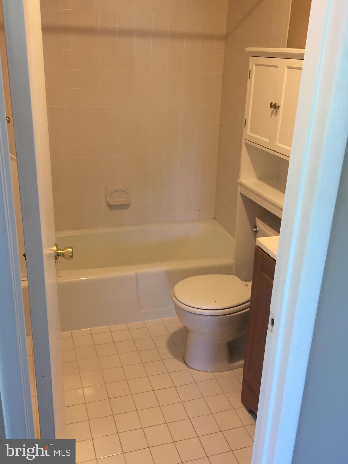 FAIRWINDS ON SEVERN - Residential Lease