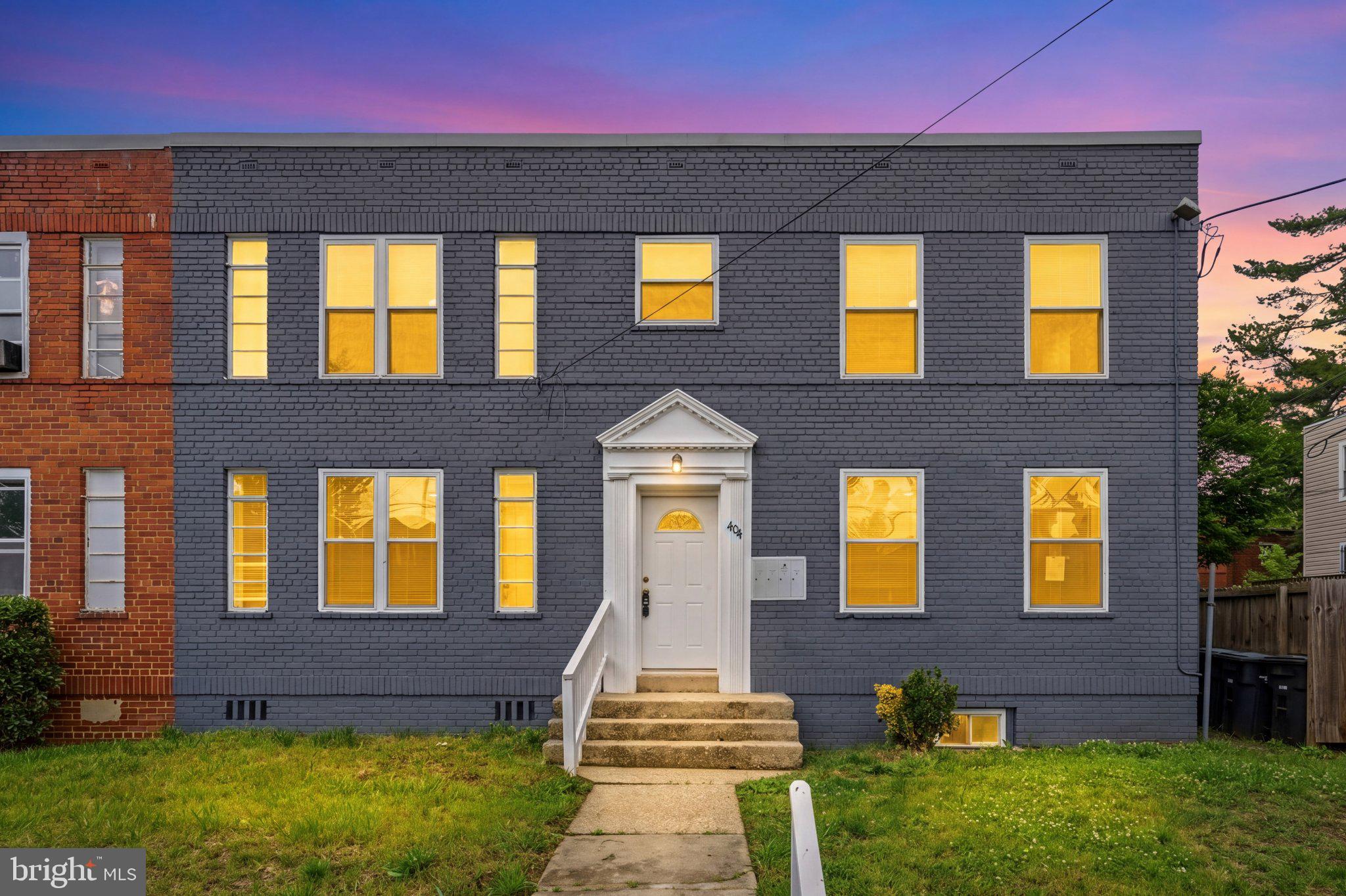 404 MELLON STREET SE