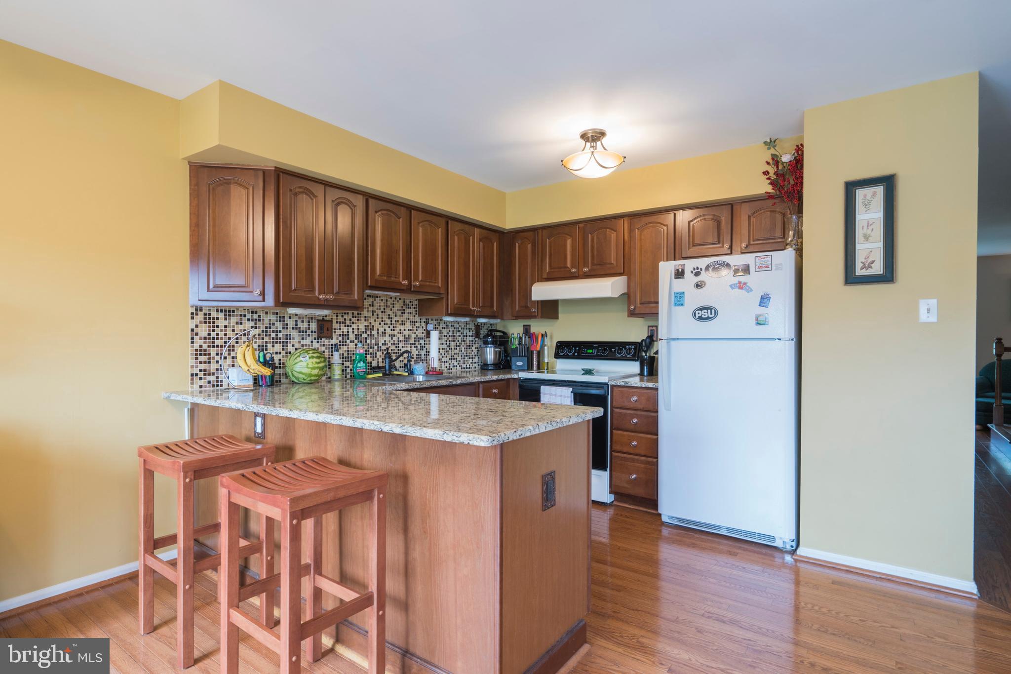 BRADFORD SQUARE - Residential Lease