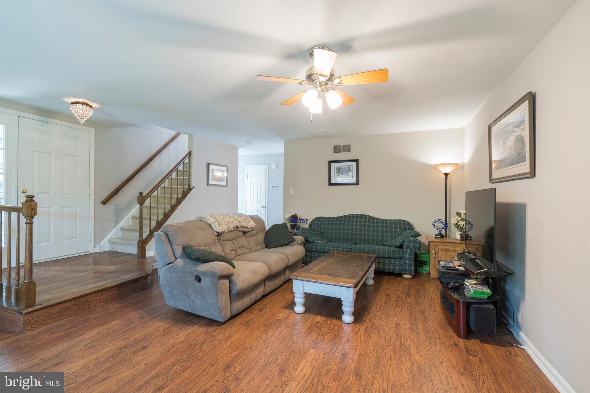 BRADFORD SQUARE - Residential Lease