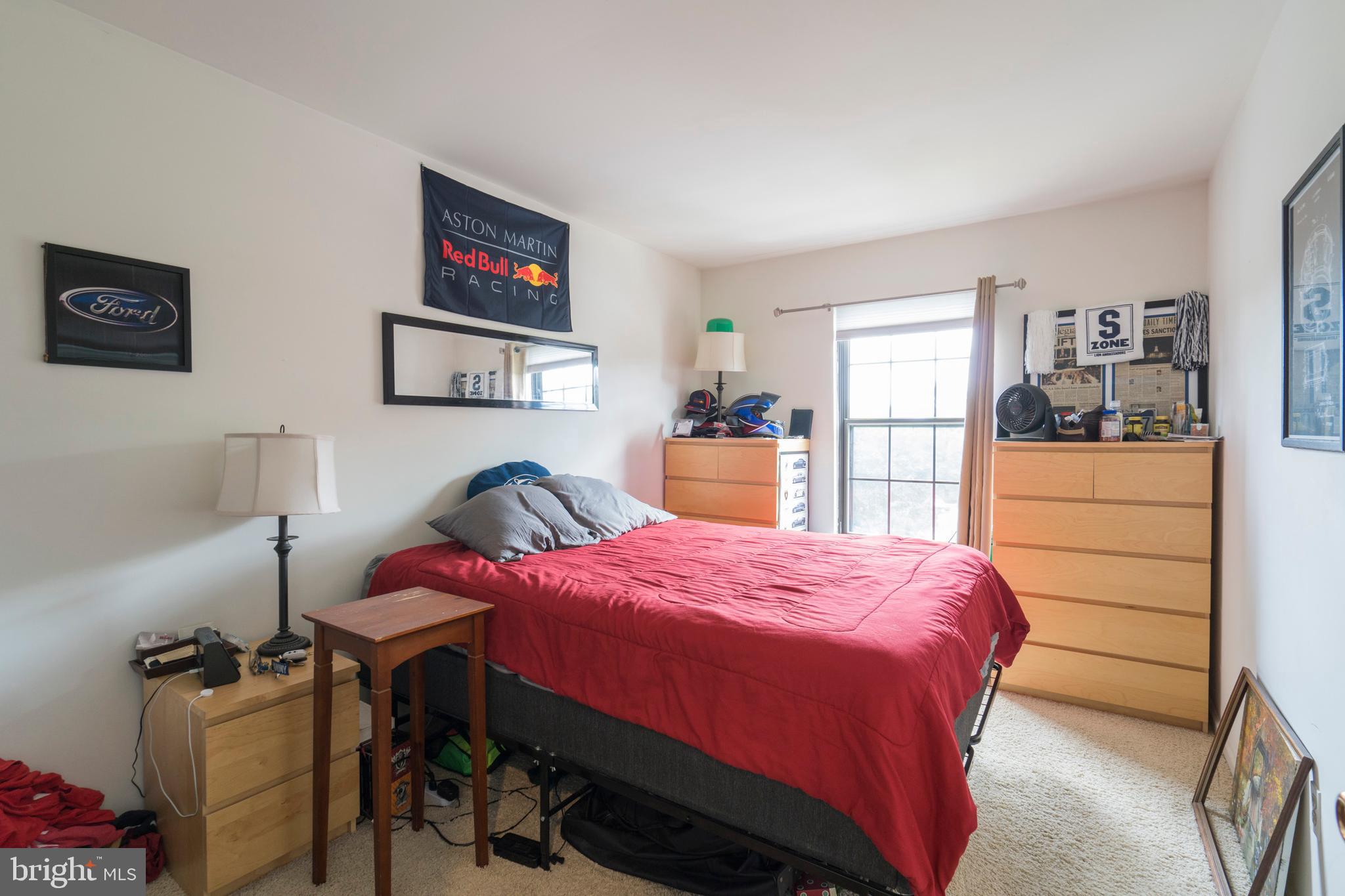 BRADFORD SQUARE - Residential Lease