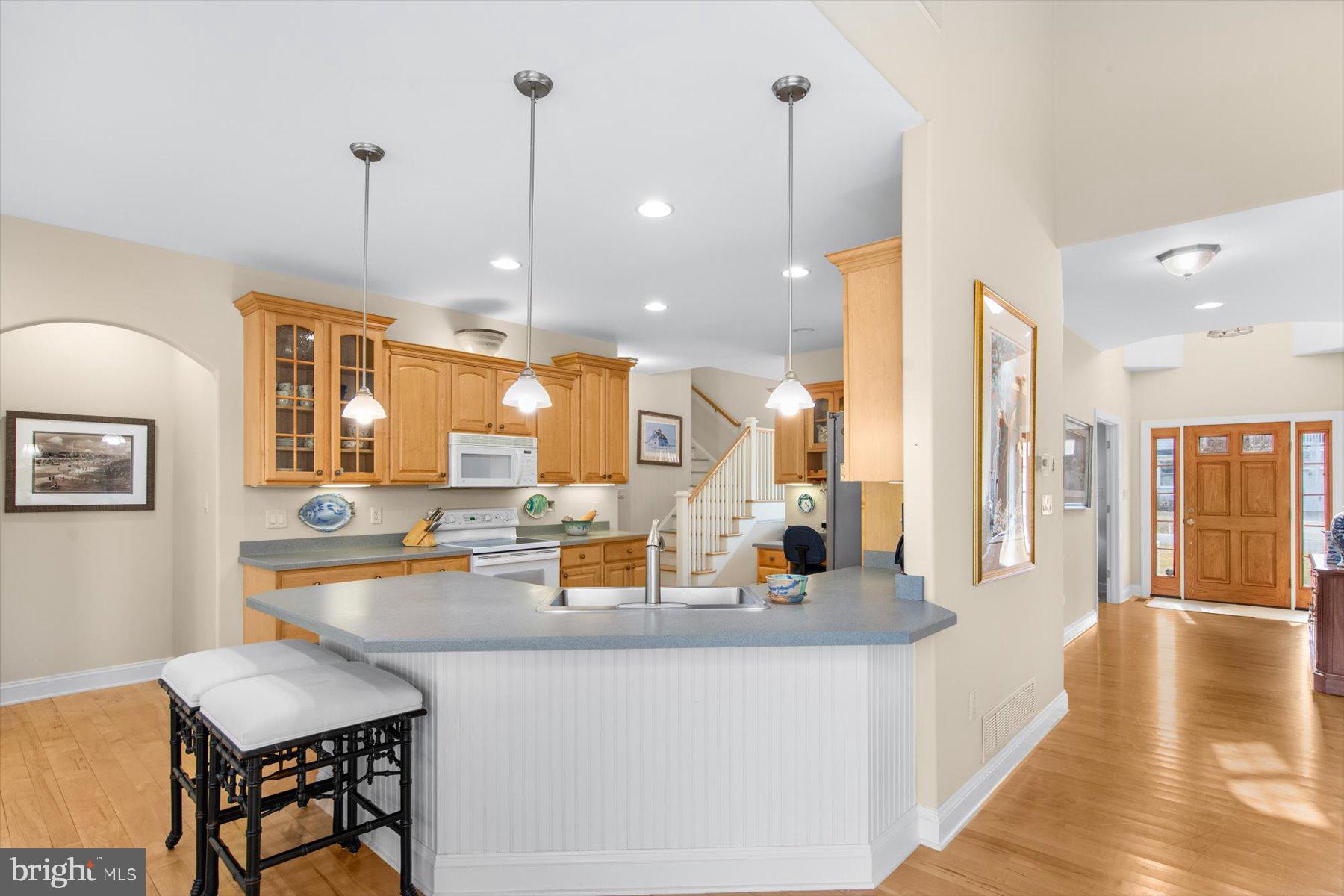 SALT POND - Residential