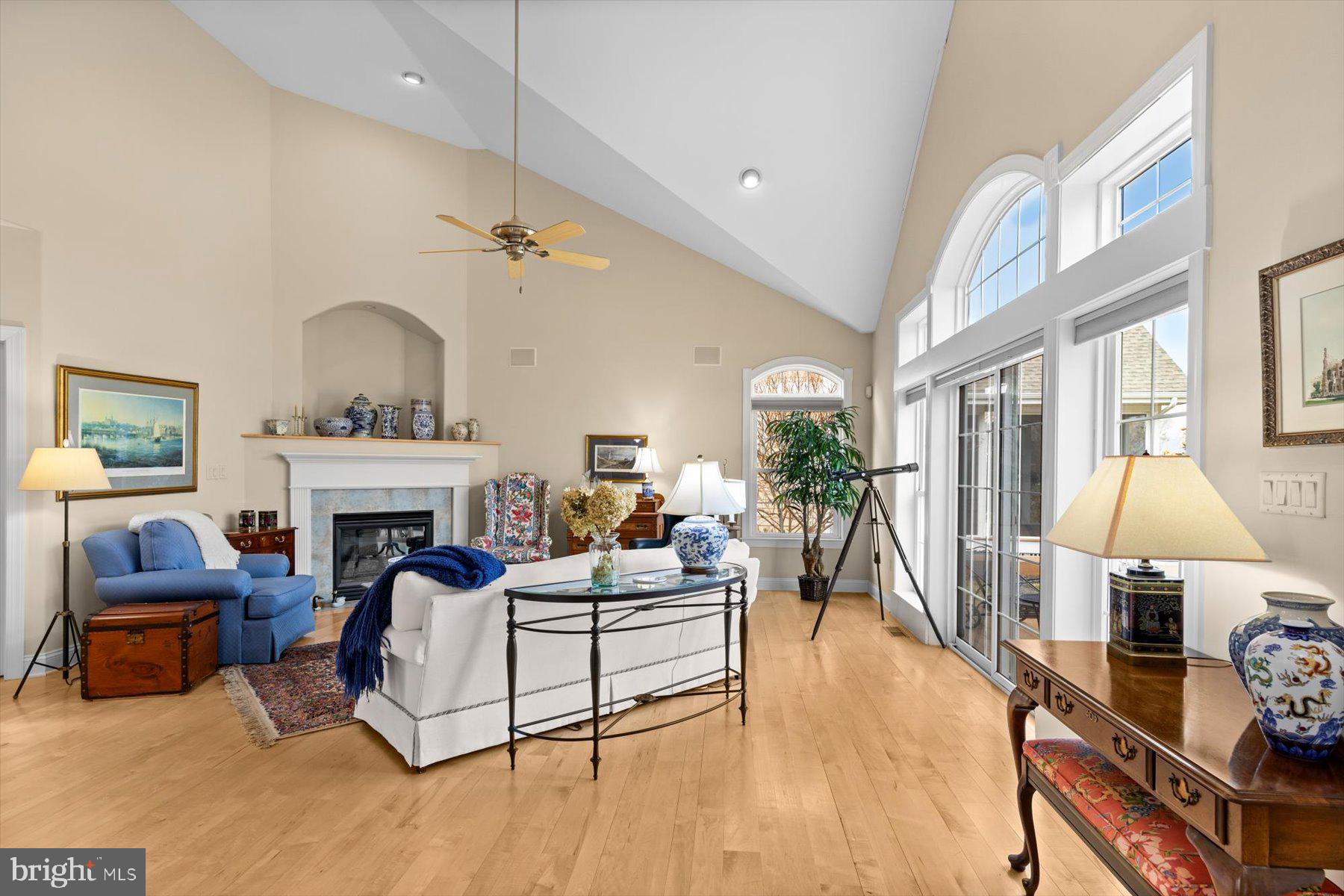 SALT POND - Residential