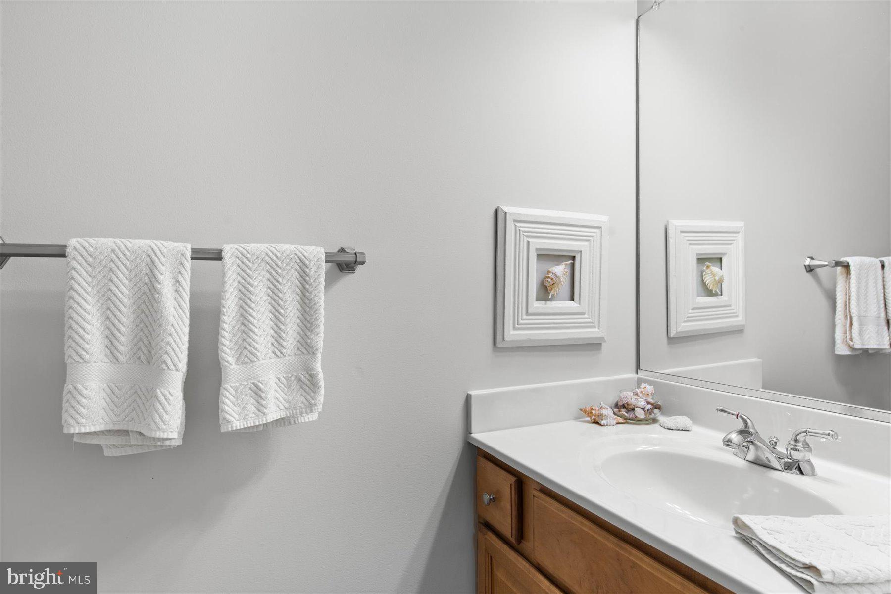 SALT POND - Residential