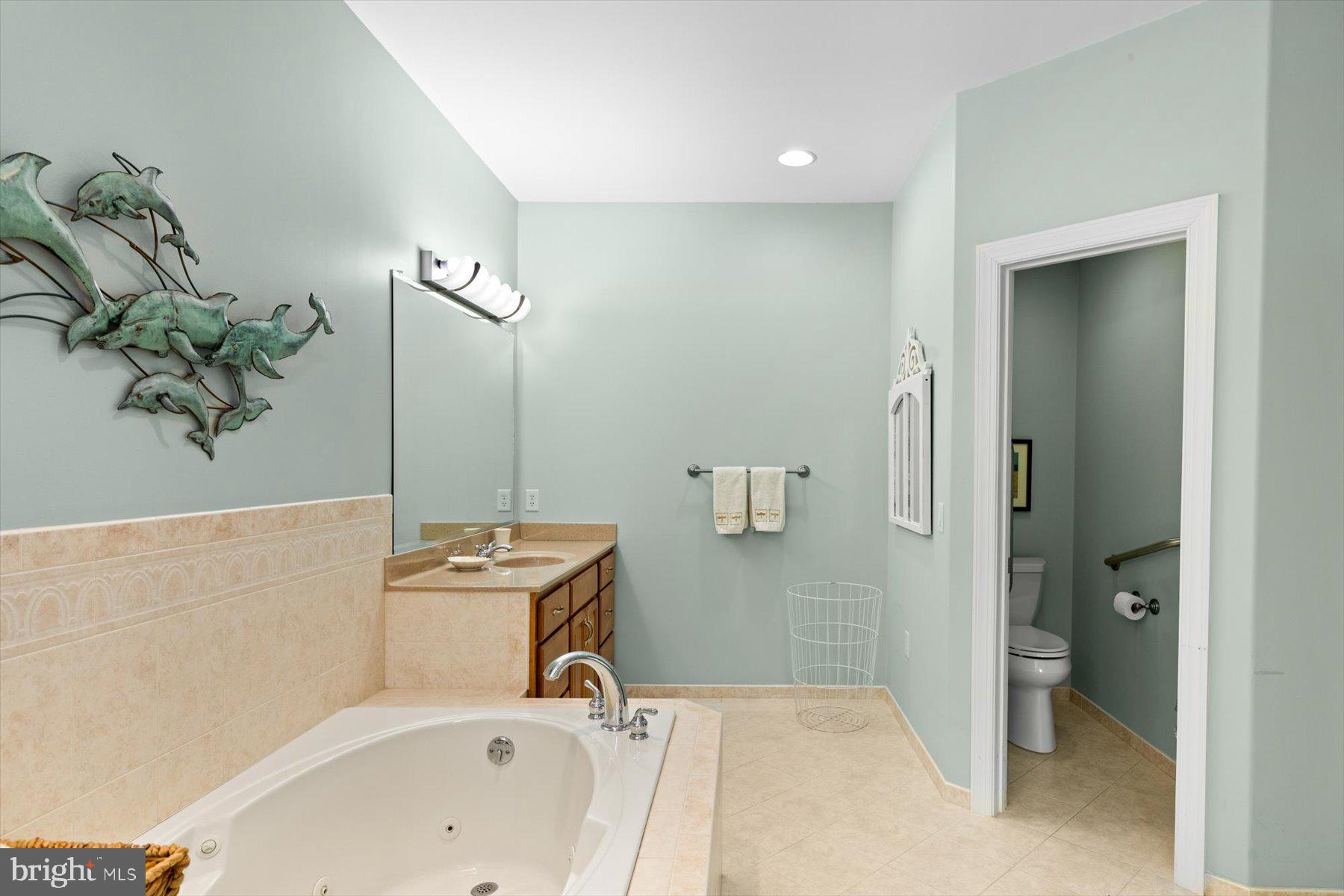 SALT POND - Residential