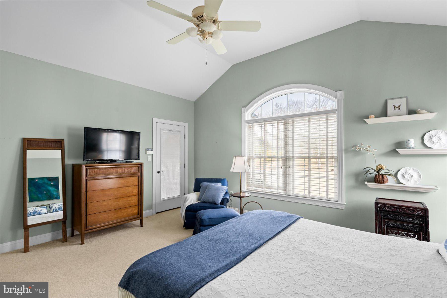 SALT POND - Residential