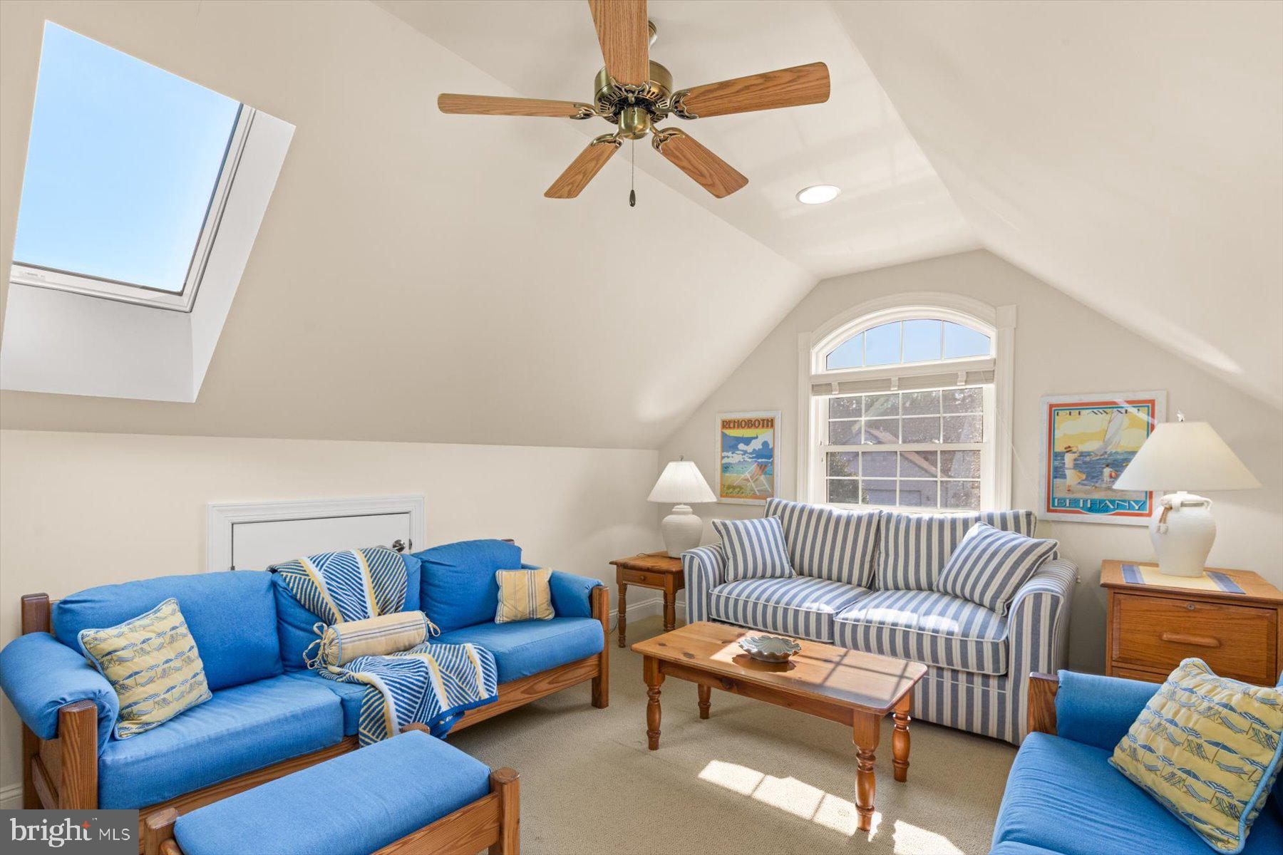 SALT POND - Residential