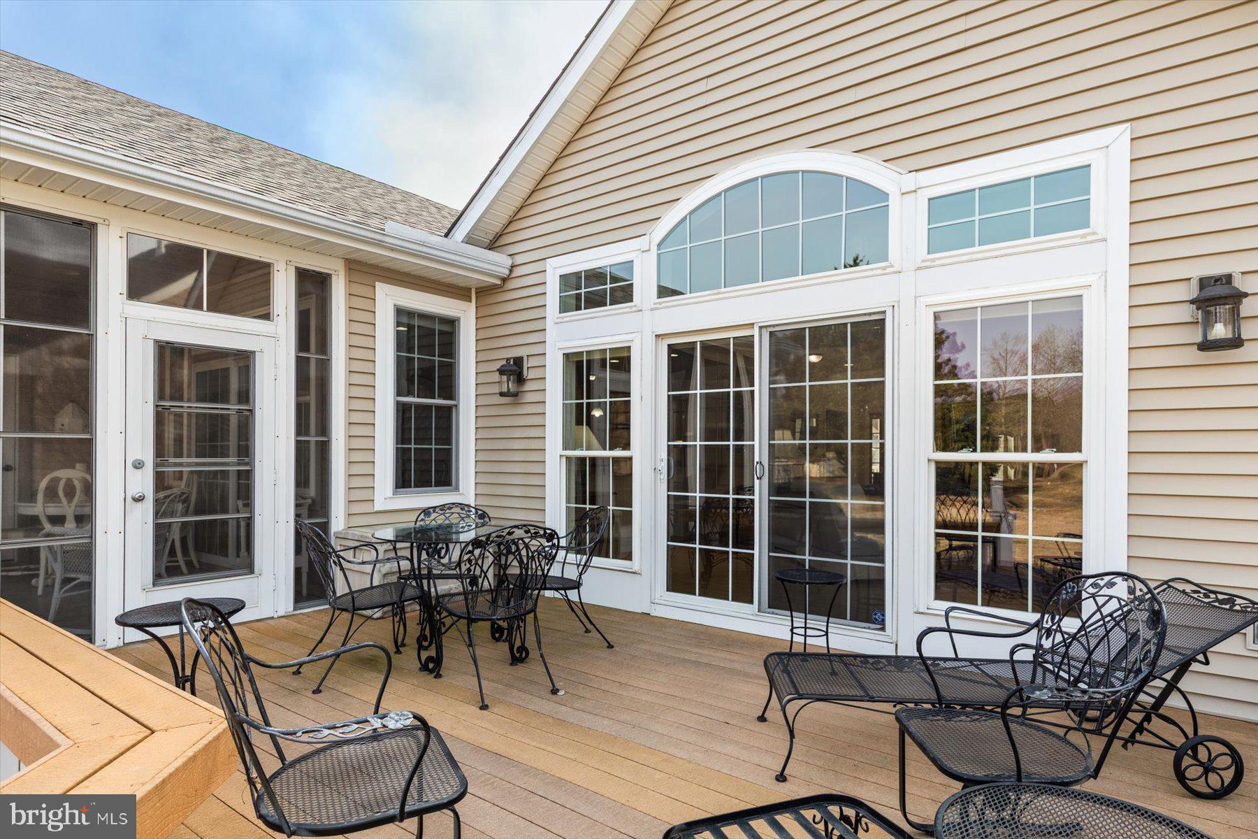 SALT POND - Residential