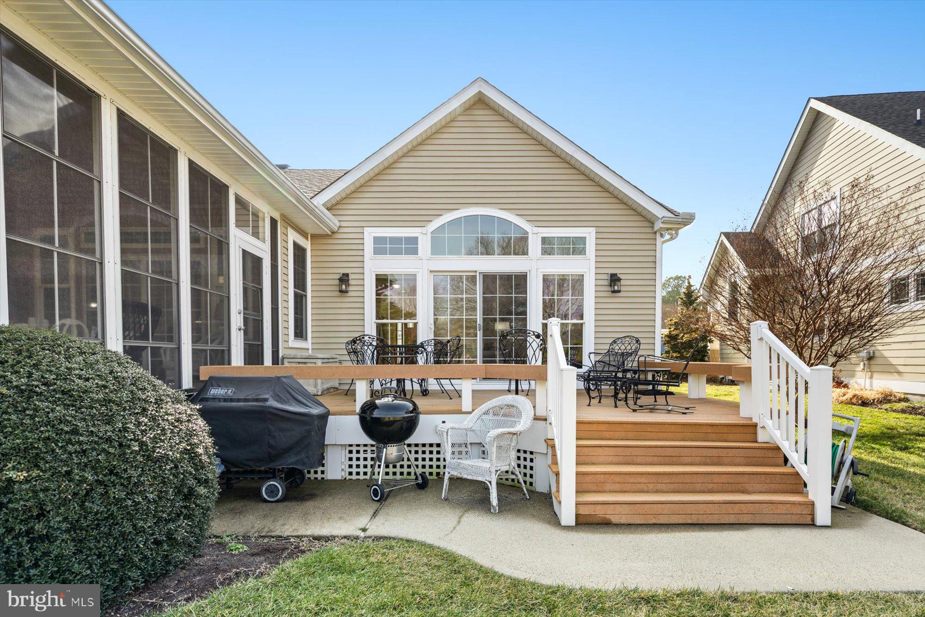 SALT POND - Residential