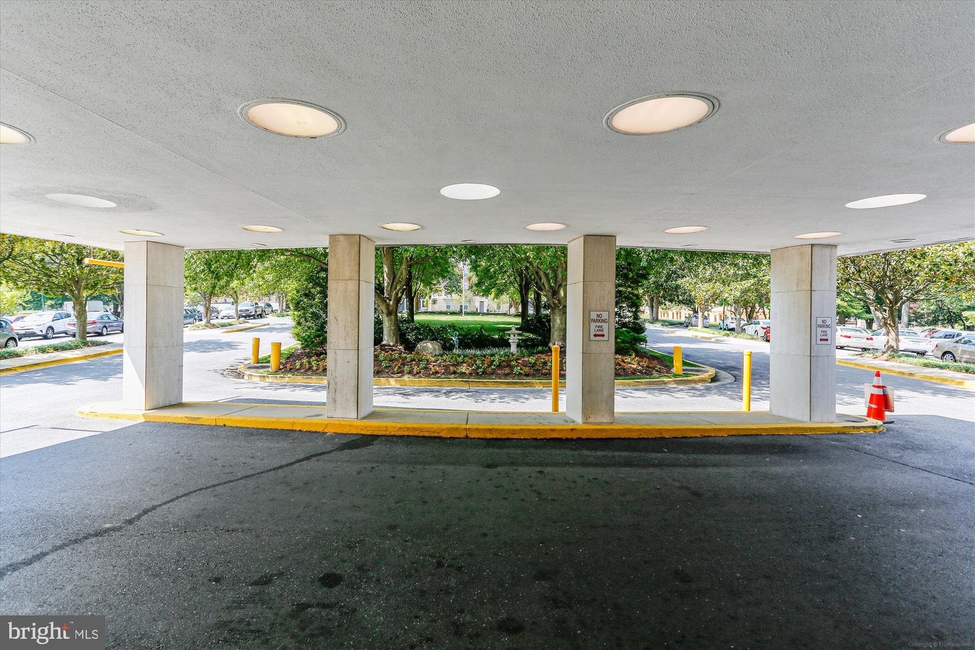 GROSVENOR PARK - Residential Lease