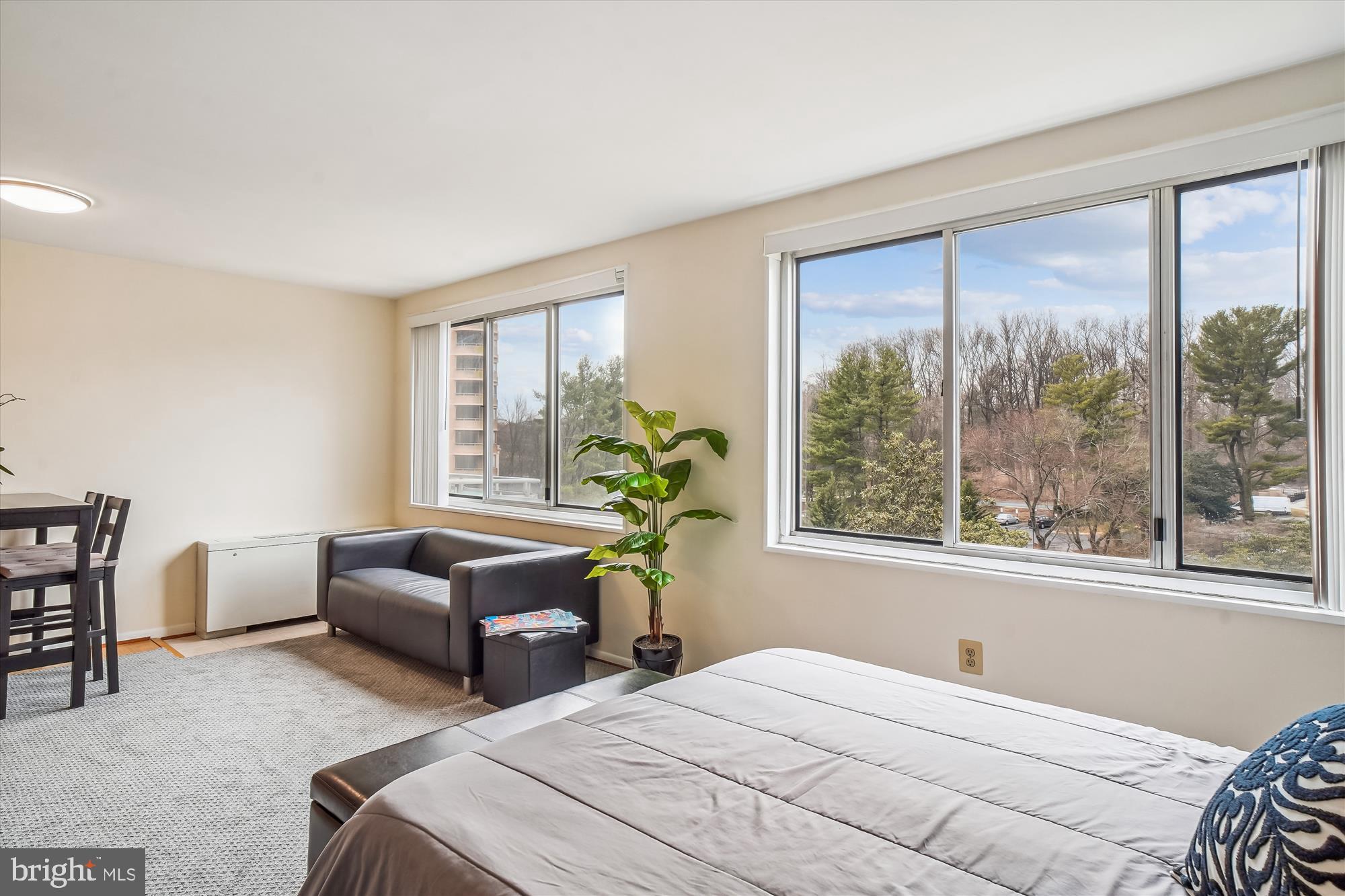 GROSVENOR PARK - Residential Lease