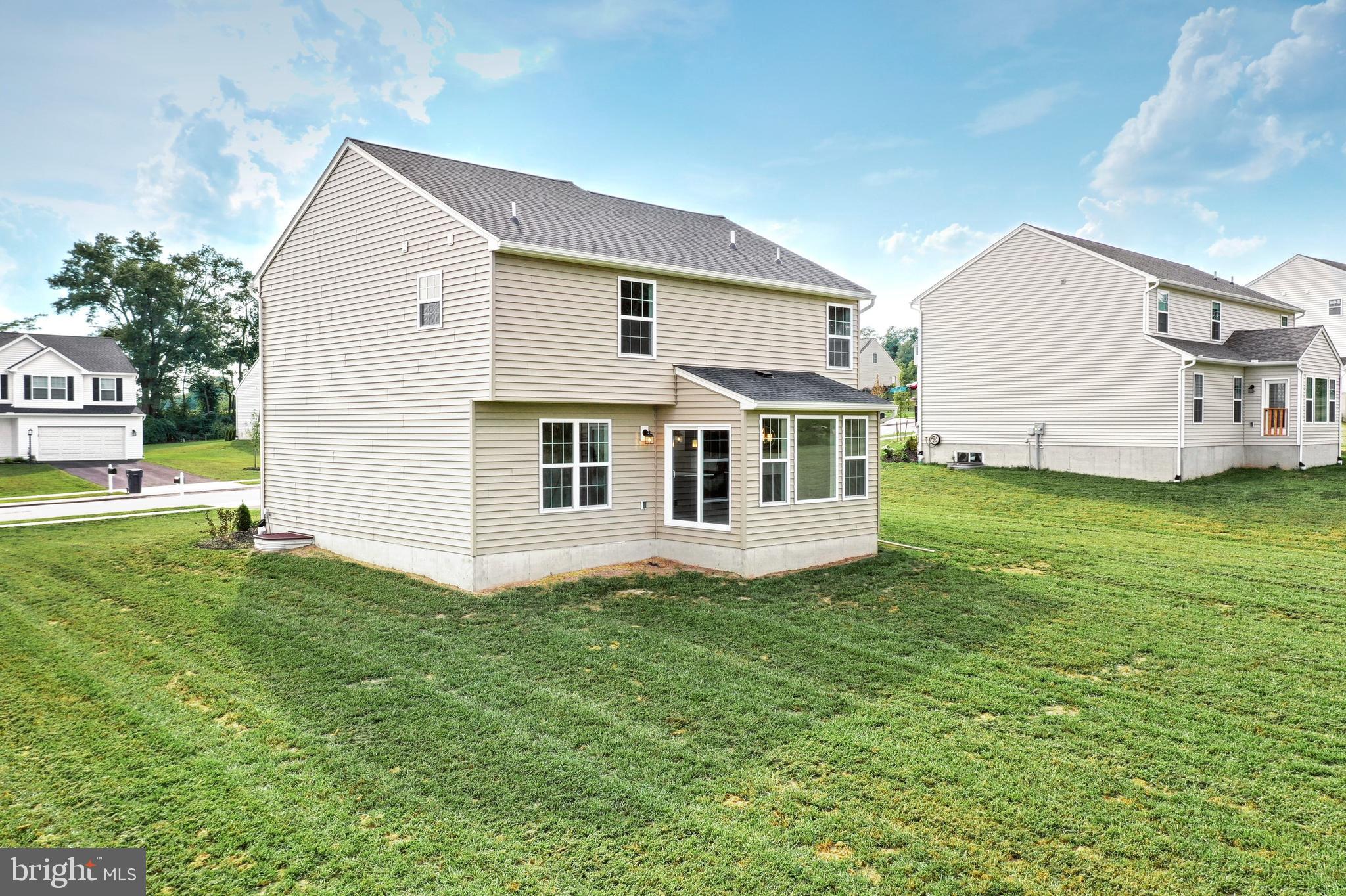 HAMPTON HEIGHTS - Residential