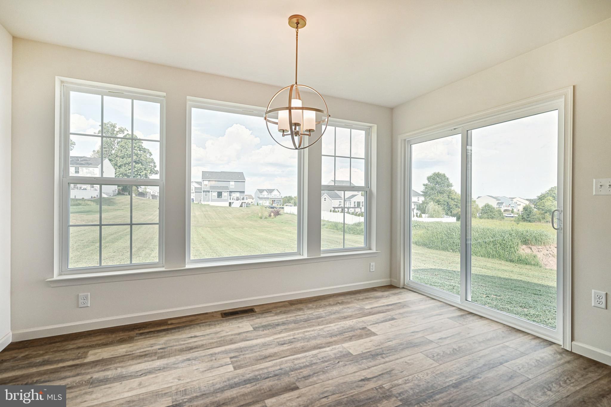 HAMPTON HEIGHTS - Residential