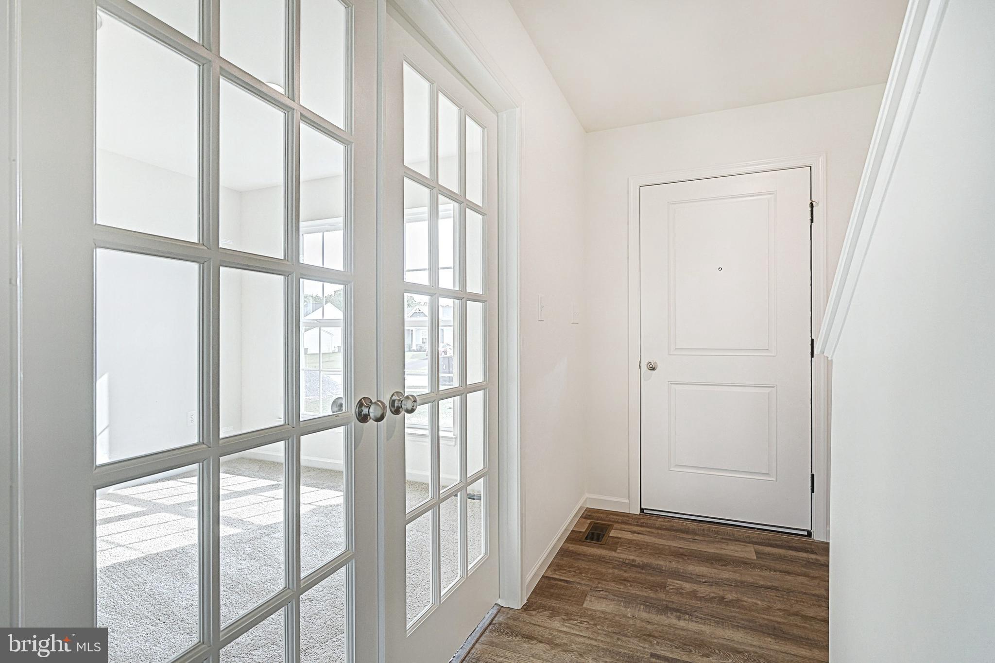 HAMPTON HEIGHTS - Residential