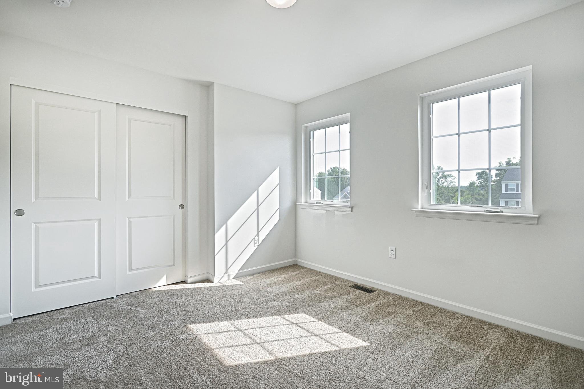 HAMPTON HEIGHTS - Residential