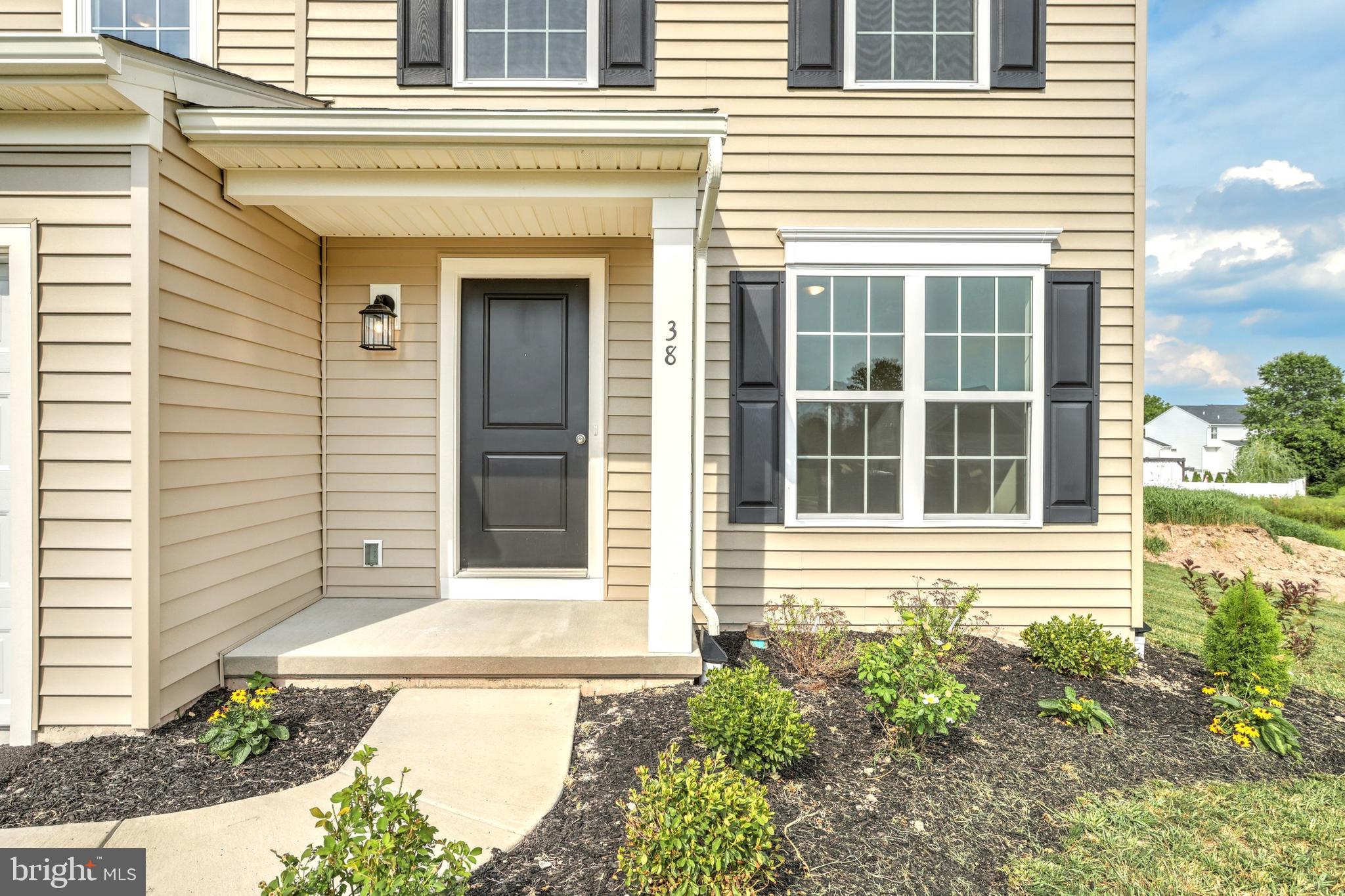 HAMPTON HEIGHTS - Residential