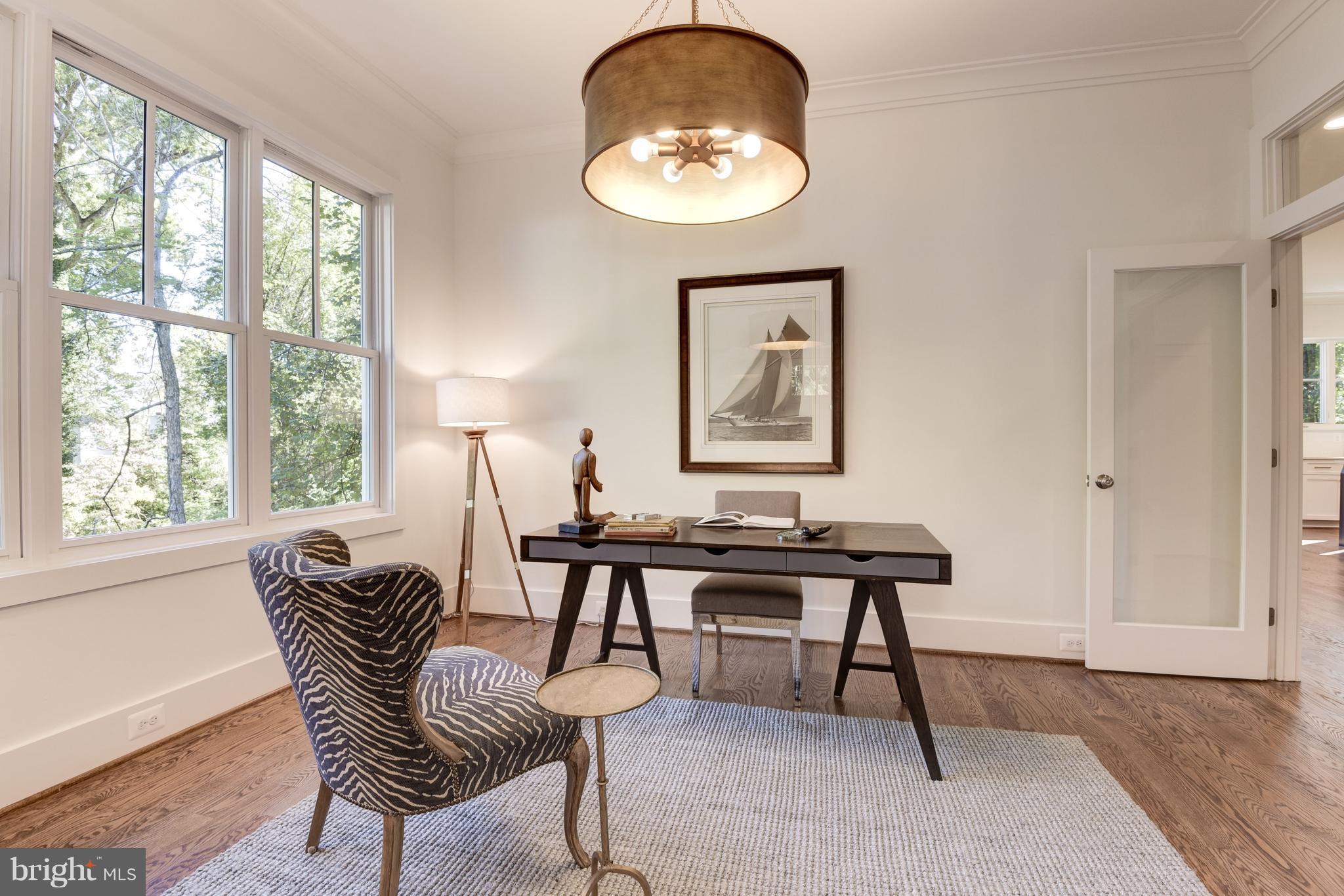 LEE HEIGHTS - Residential