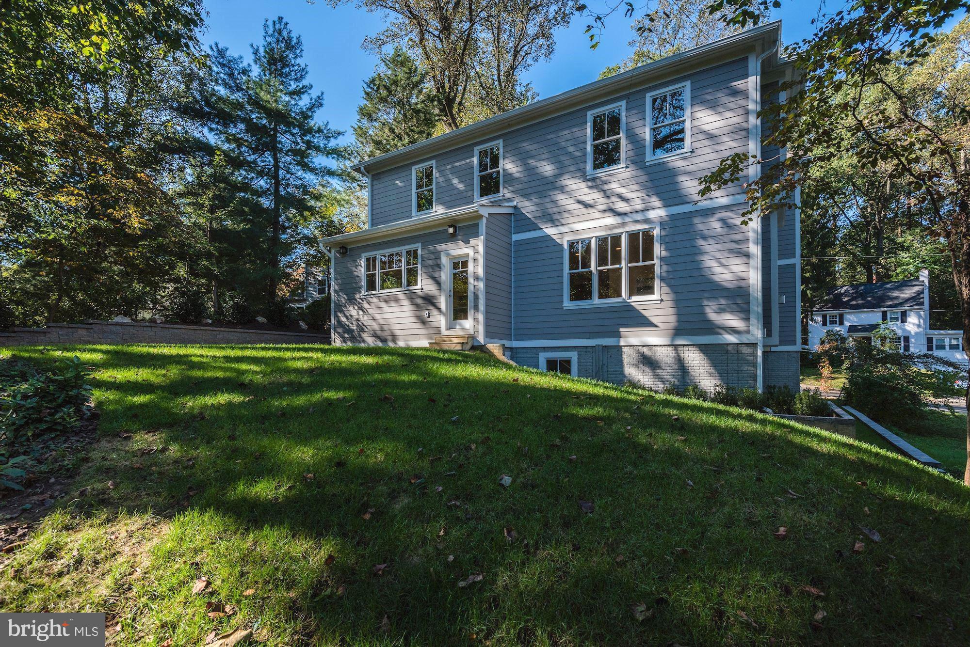 LEE HEIGHTS - Residential