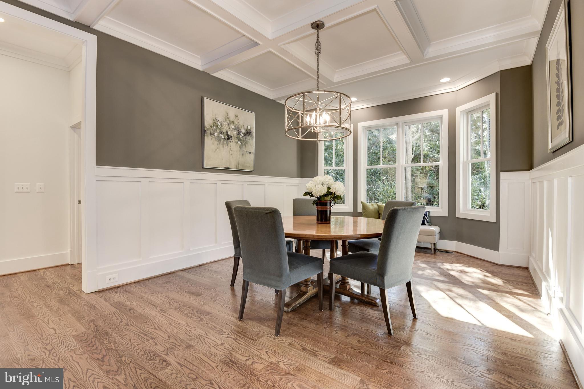 LEE HEIGHTS - Residential