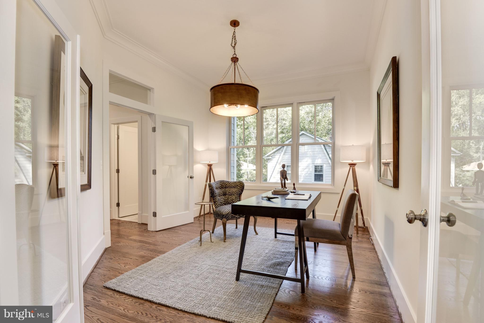 LEE HEIGHTS - Residential