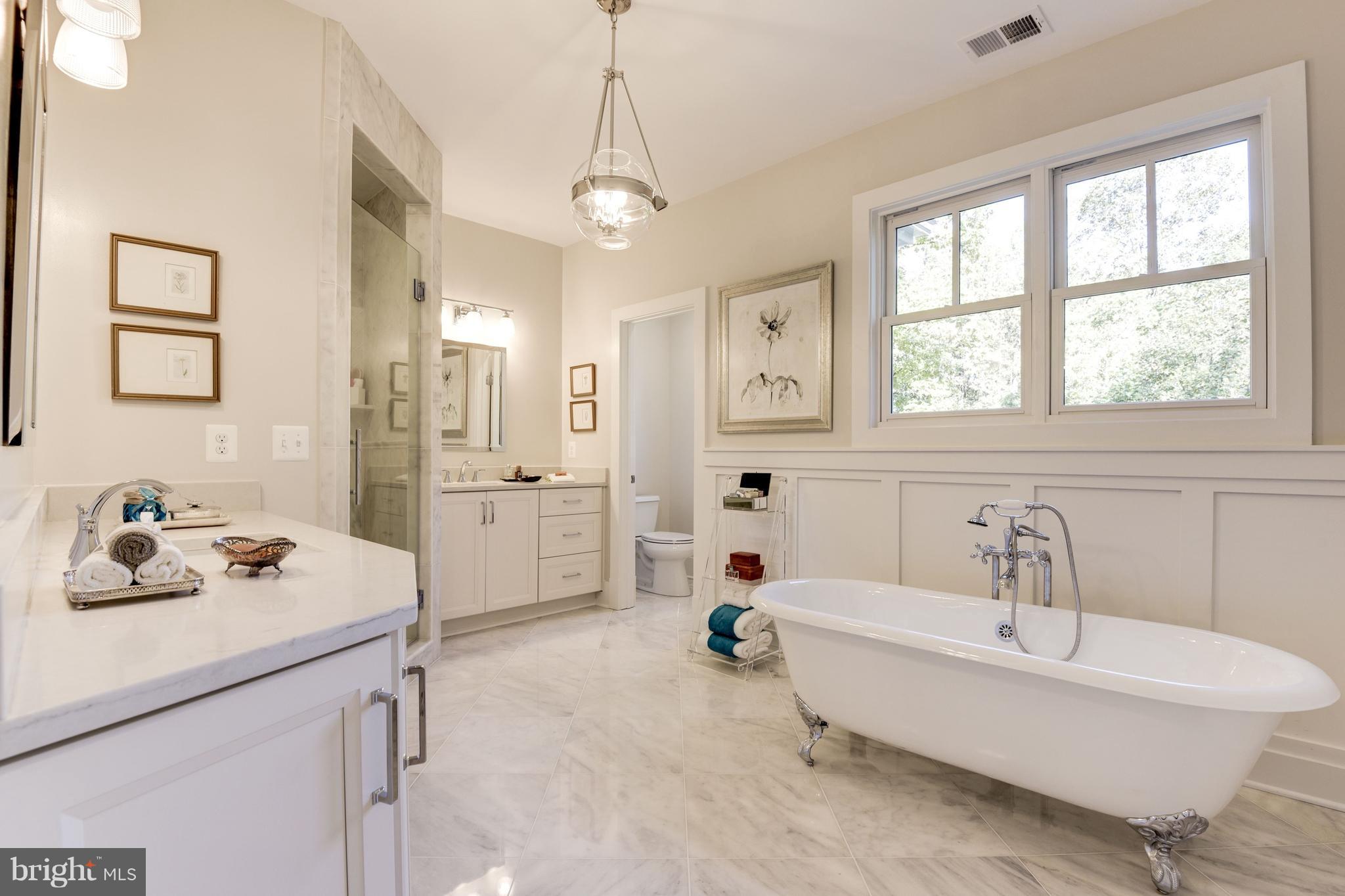 LEE HEIGHTS - Residential