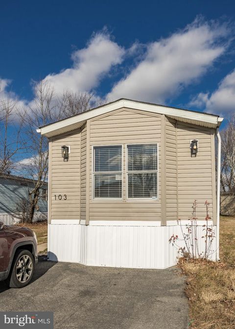 103 HERBERT COURT BEAR DE 19701