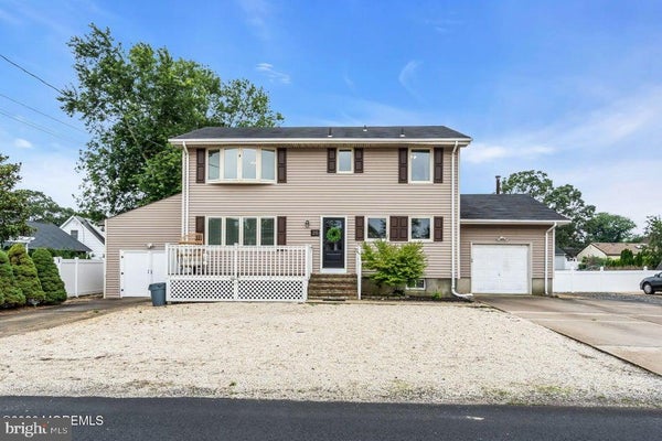20 E LAKEWOOD AVE, OCEAN GATE, NJ 08740 - Image 673b8d7d1dc0a2f6125a2e2edb6ac7d3/3963940650