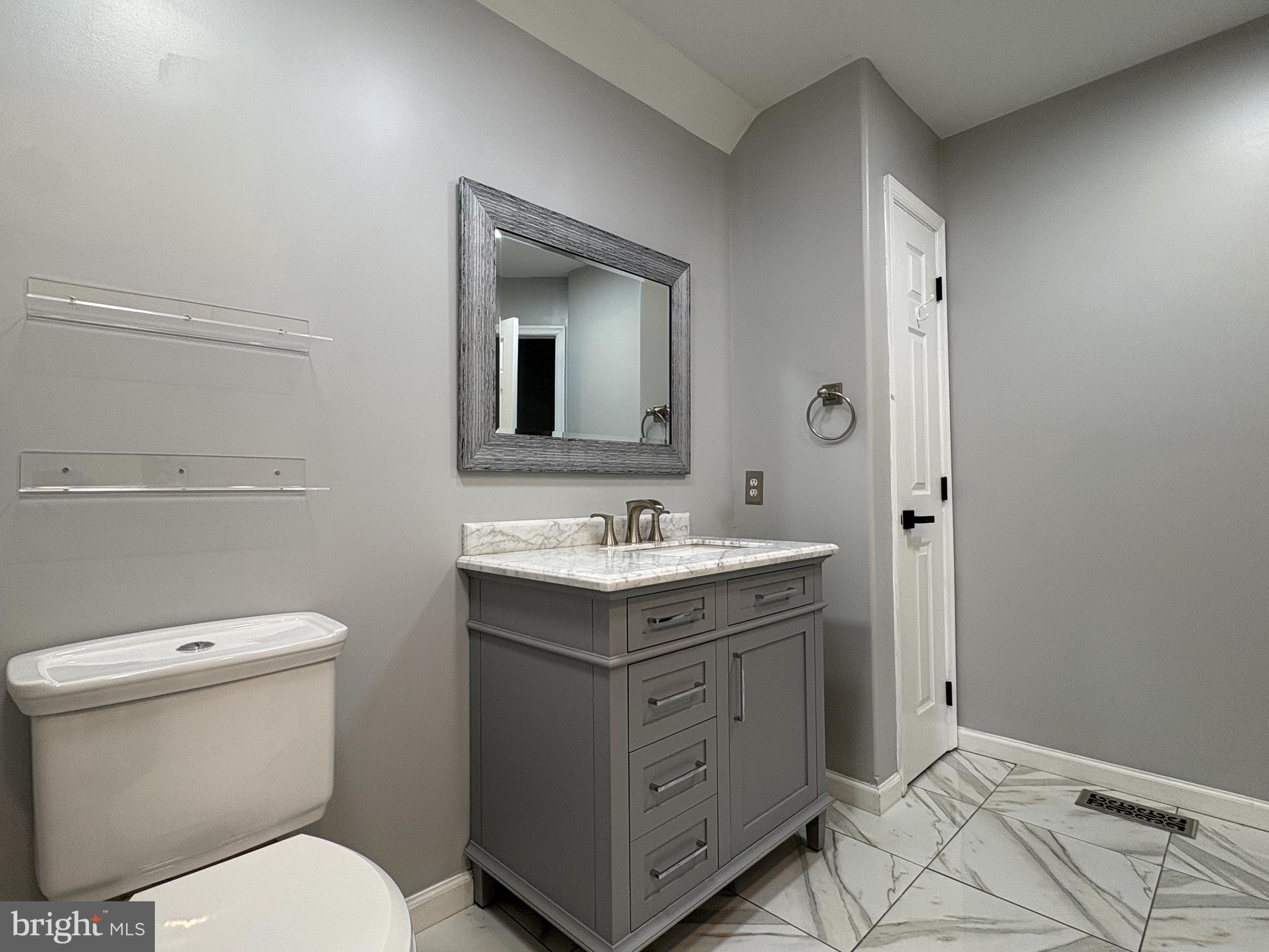 WALNUT HILL - Residential Lease