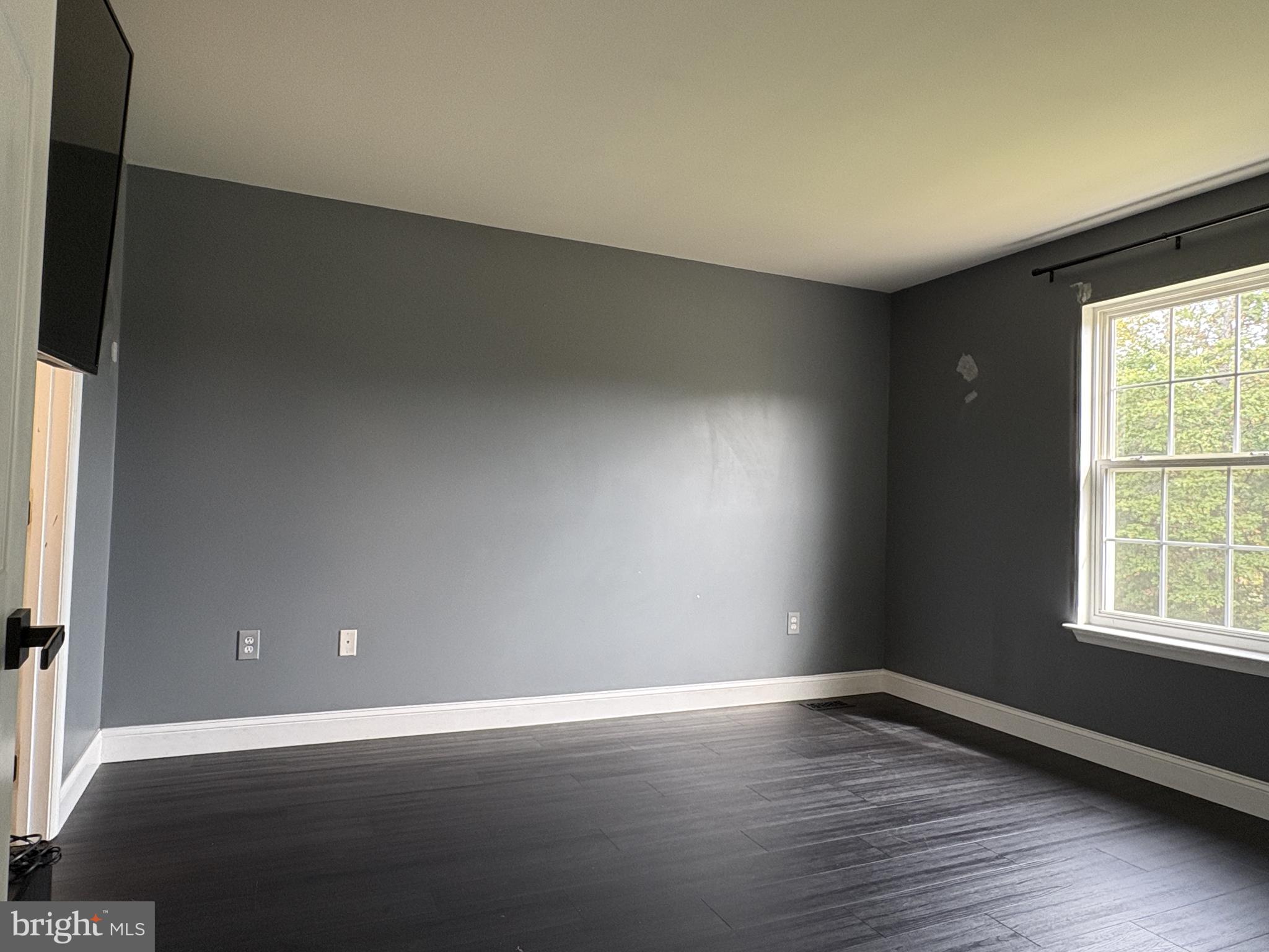 WALNUT HILL - Residential Lease