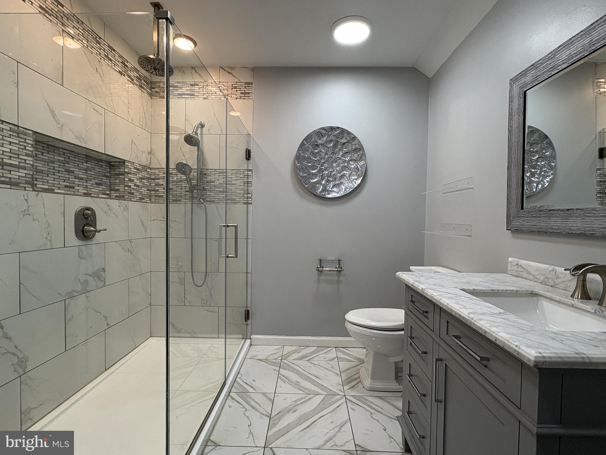 WALNUT HILL - Residential Lease