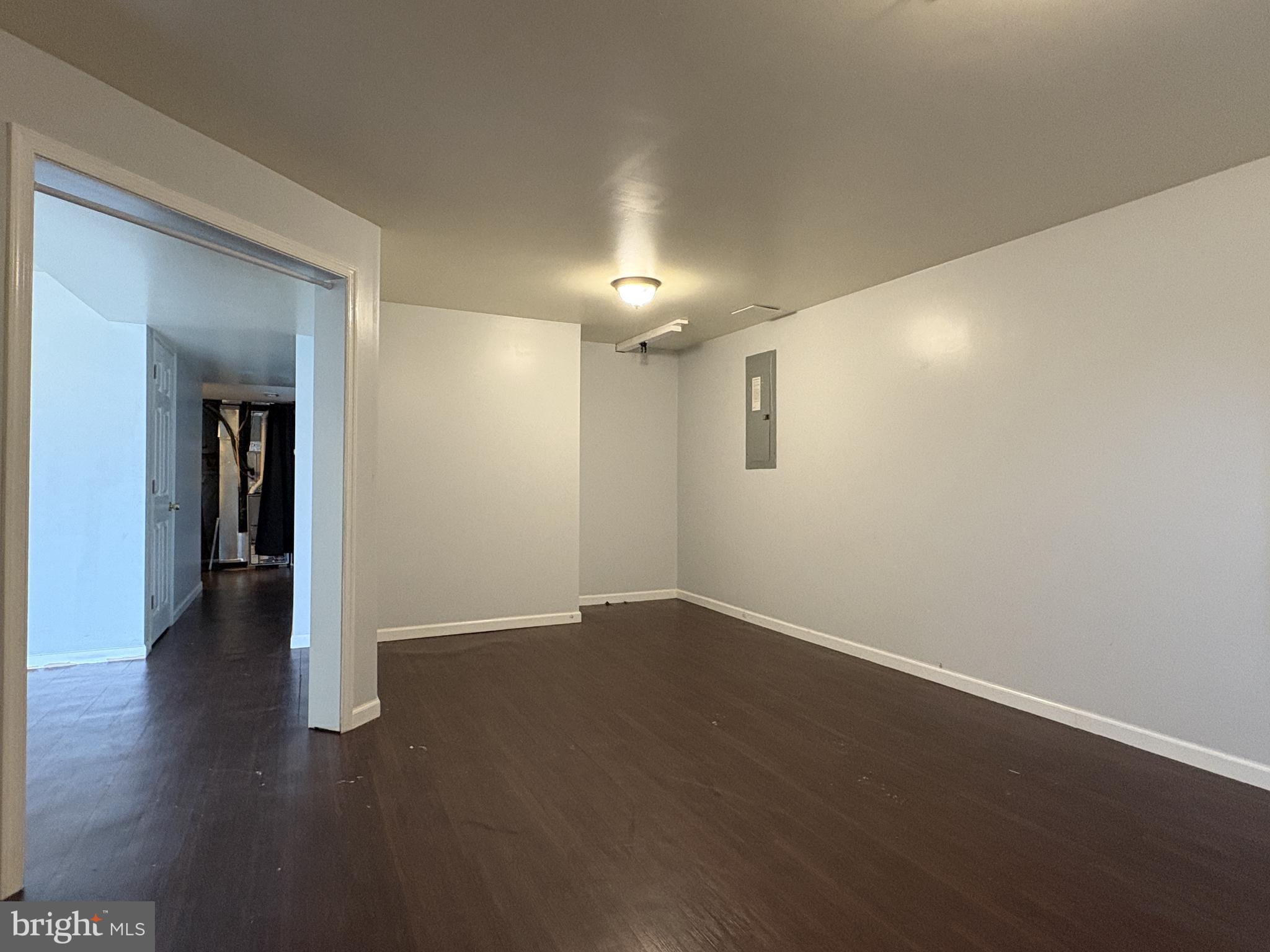 WALNUT HILL - Residential Lease