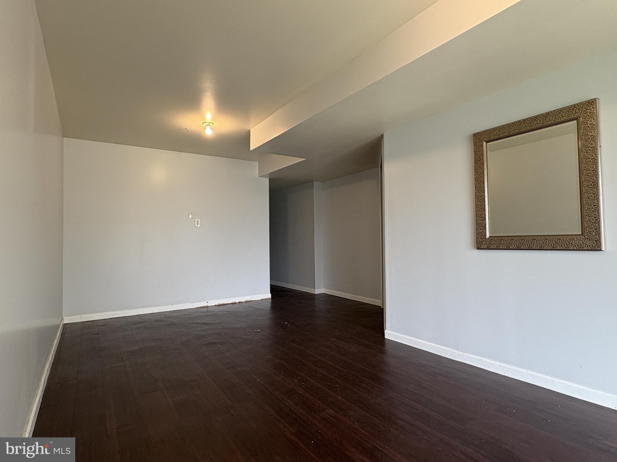 WALNUT HILL - Residential Lease