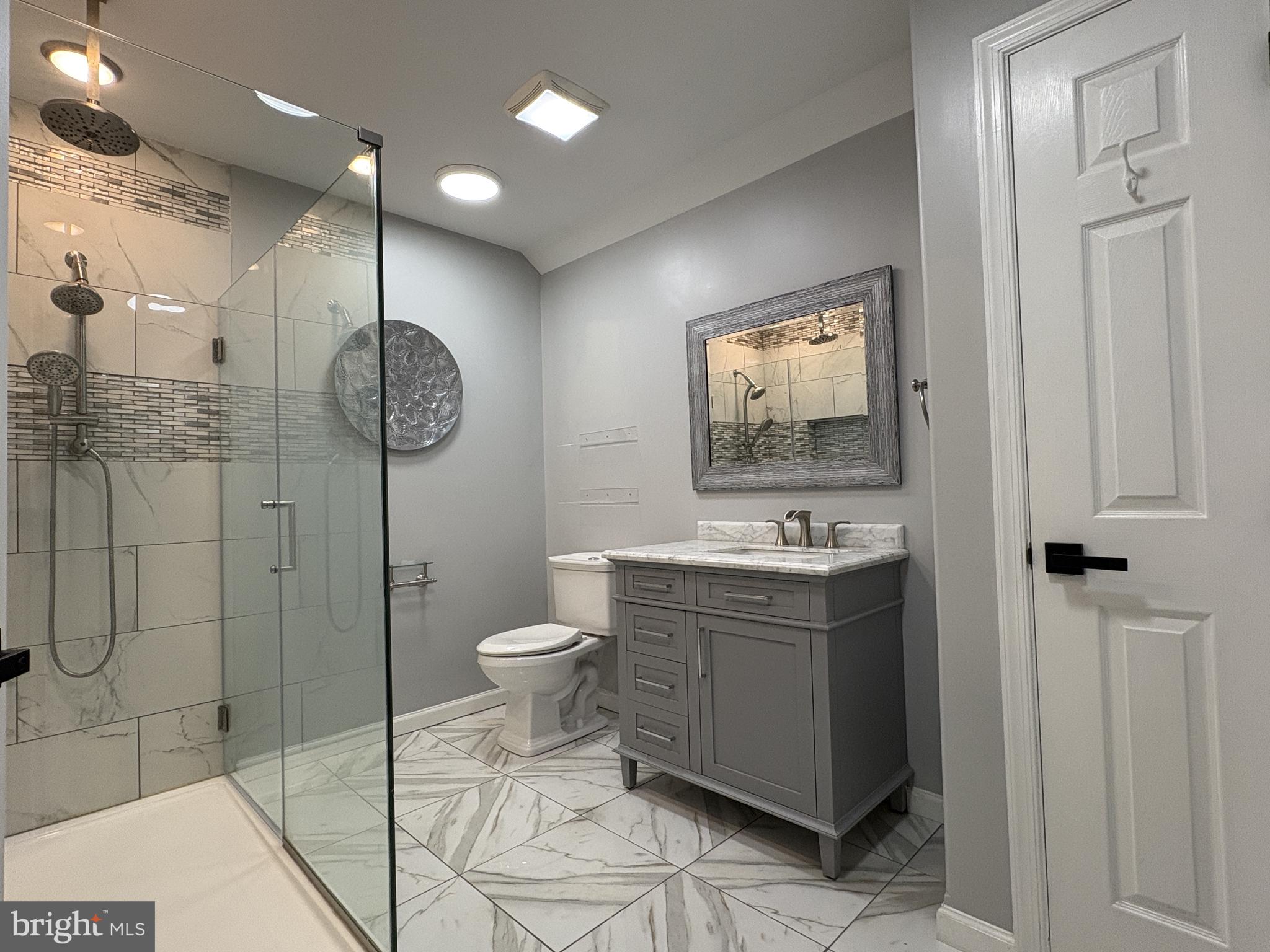 WALNUT HILL - Residential Lease