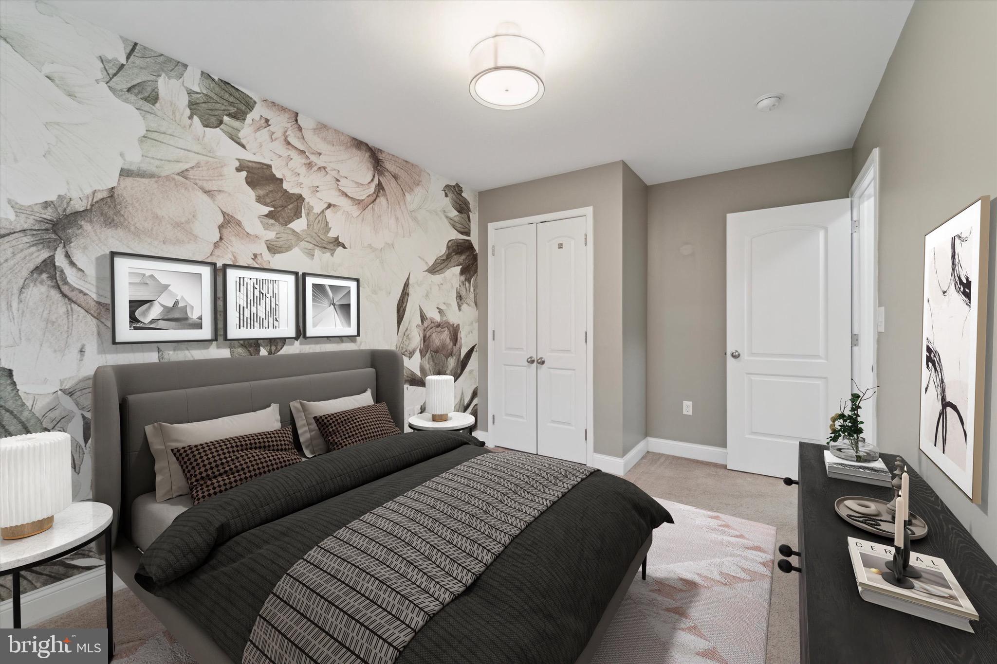 ROXBOROUGH - Residential