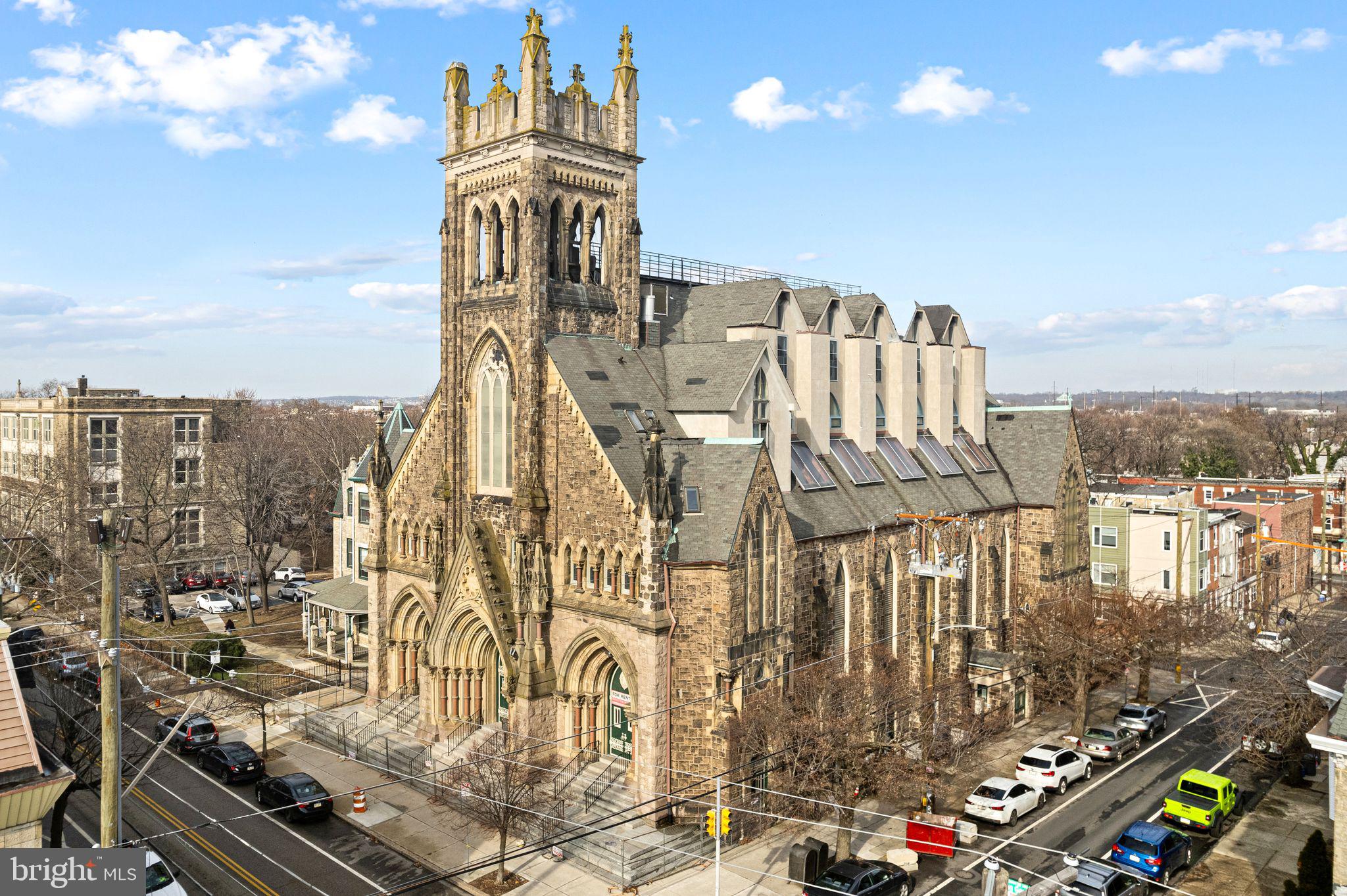 UNIVERSITY CITY - Residential Lease