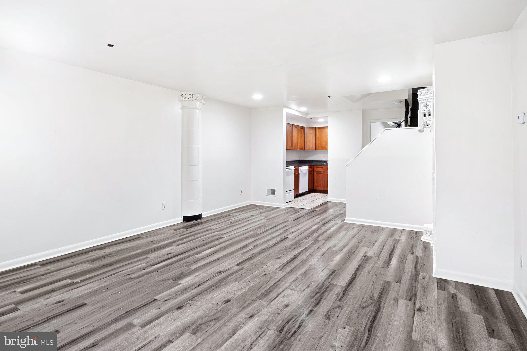 UNIVERSITY CITY - Residential Lease