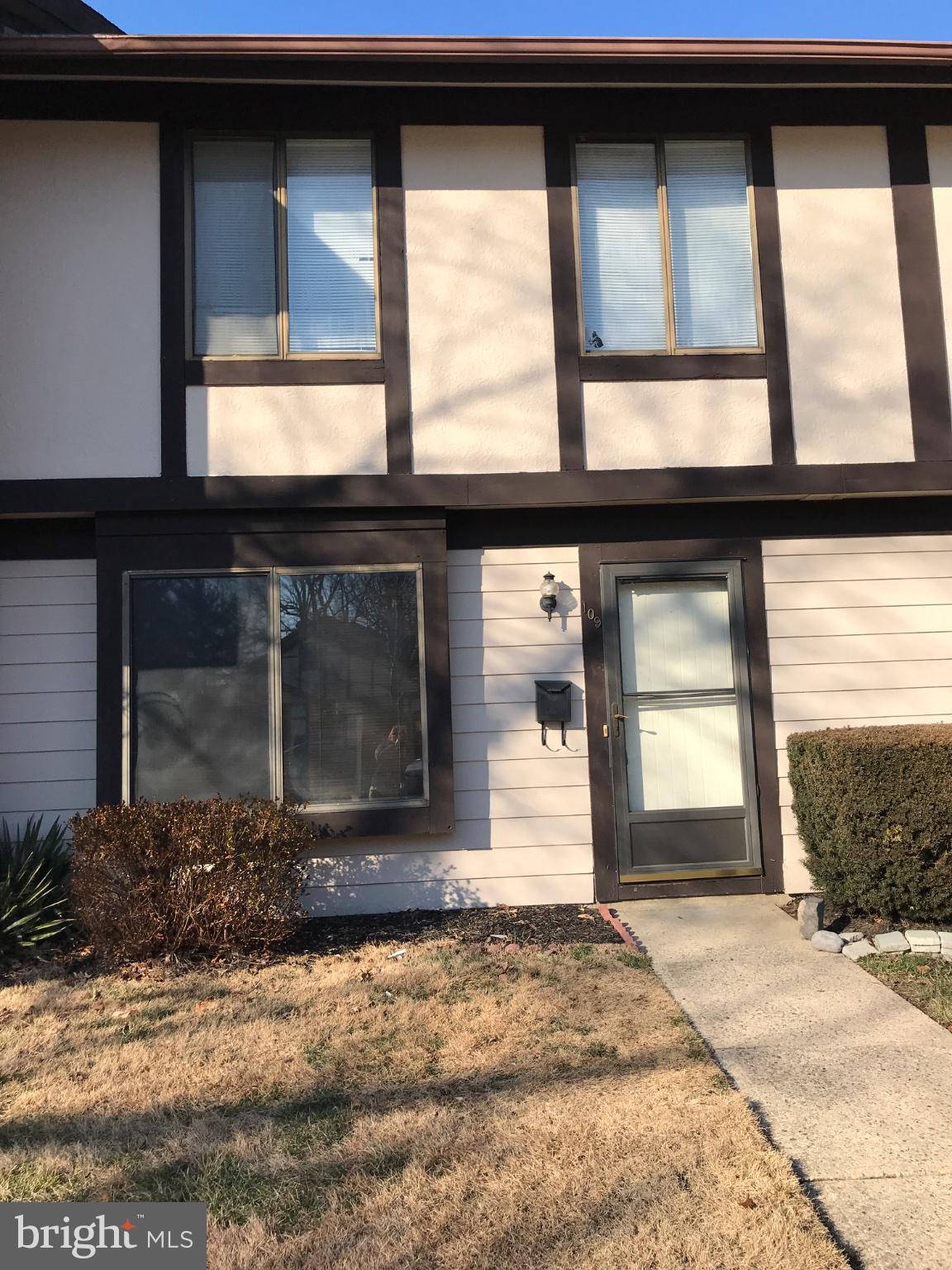 109 POPLAR COURT