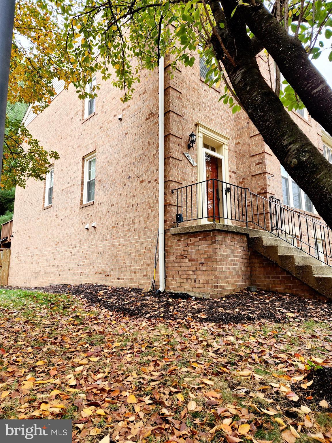 4101 MEADOW FIELD COURT