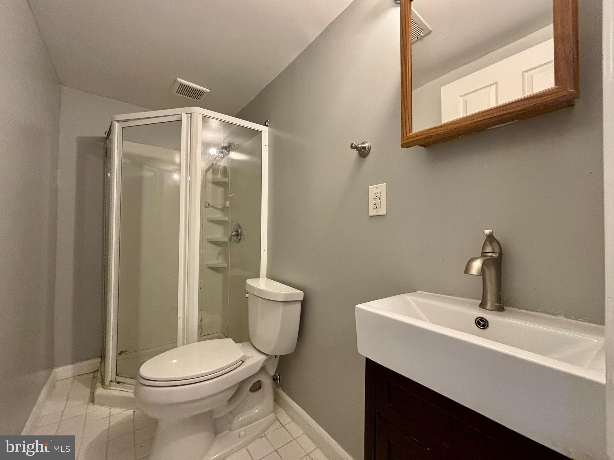 SHANNON STATION - Residential Lease