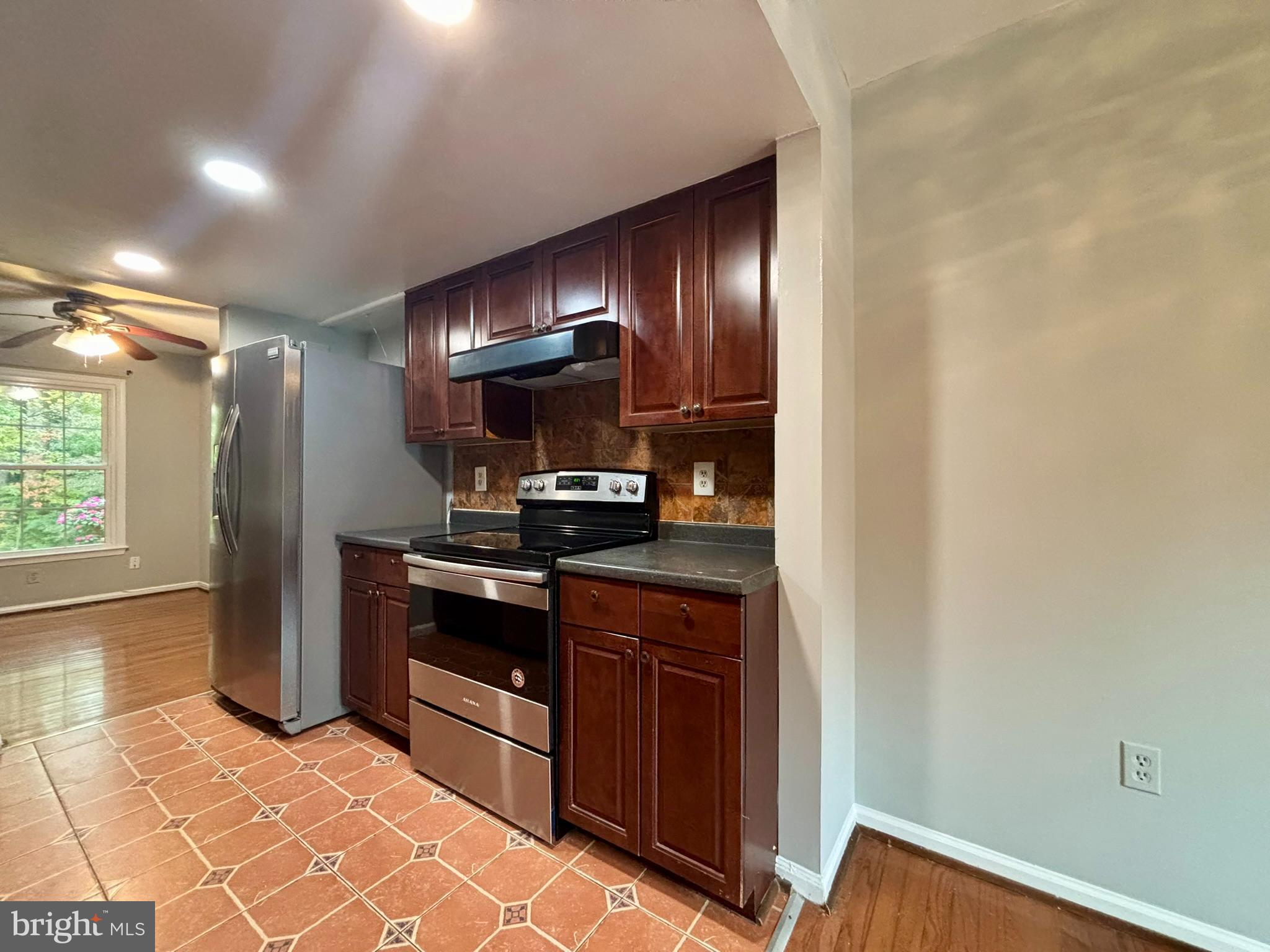 SHANNON STATION - Residential Lease