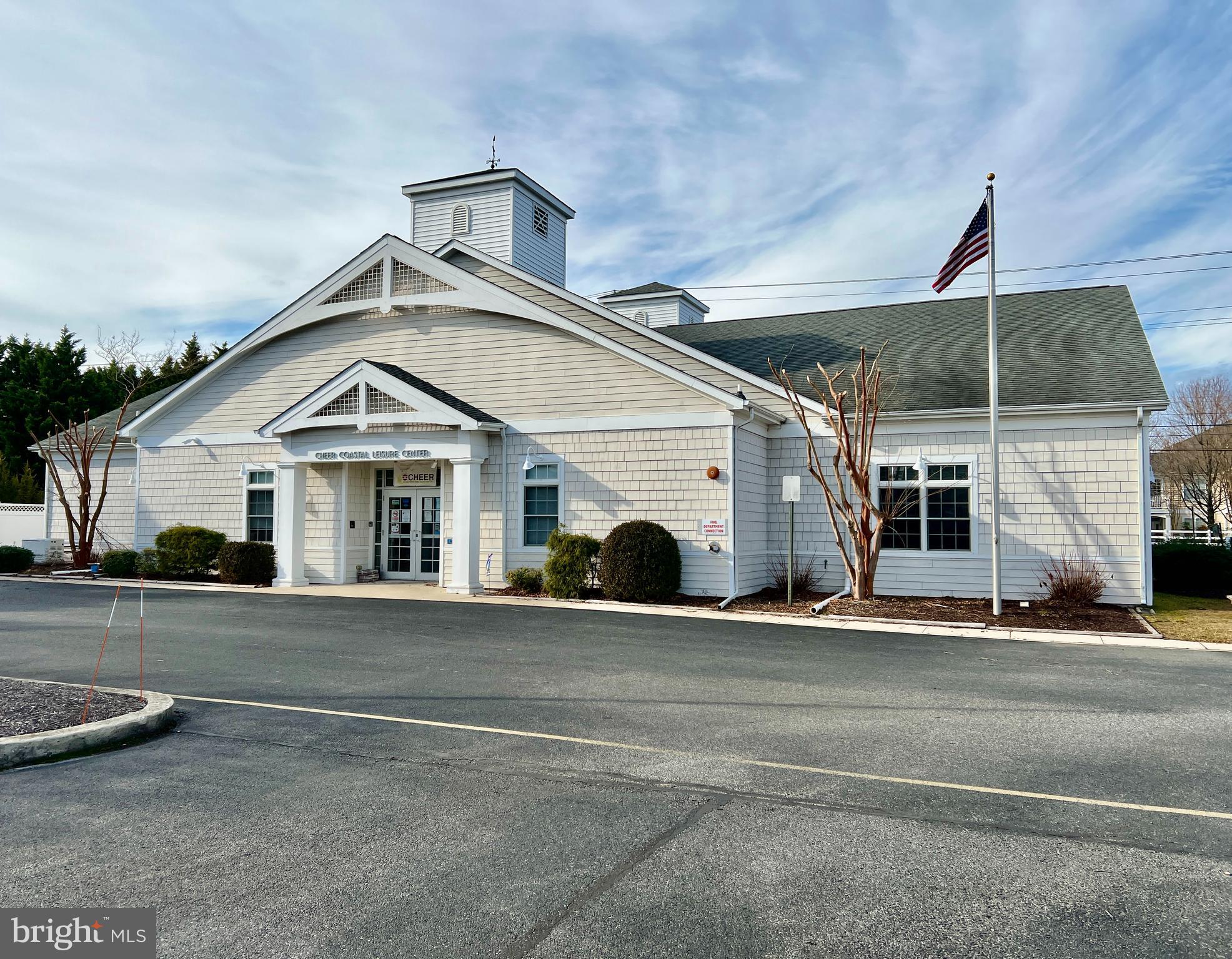 CEDAR BAY - Residential