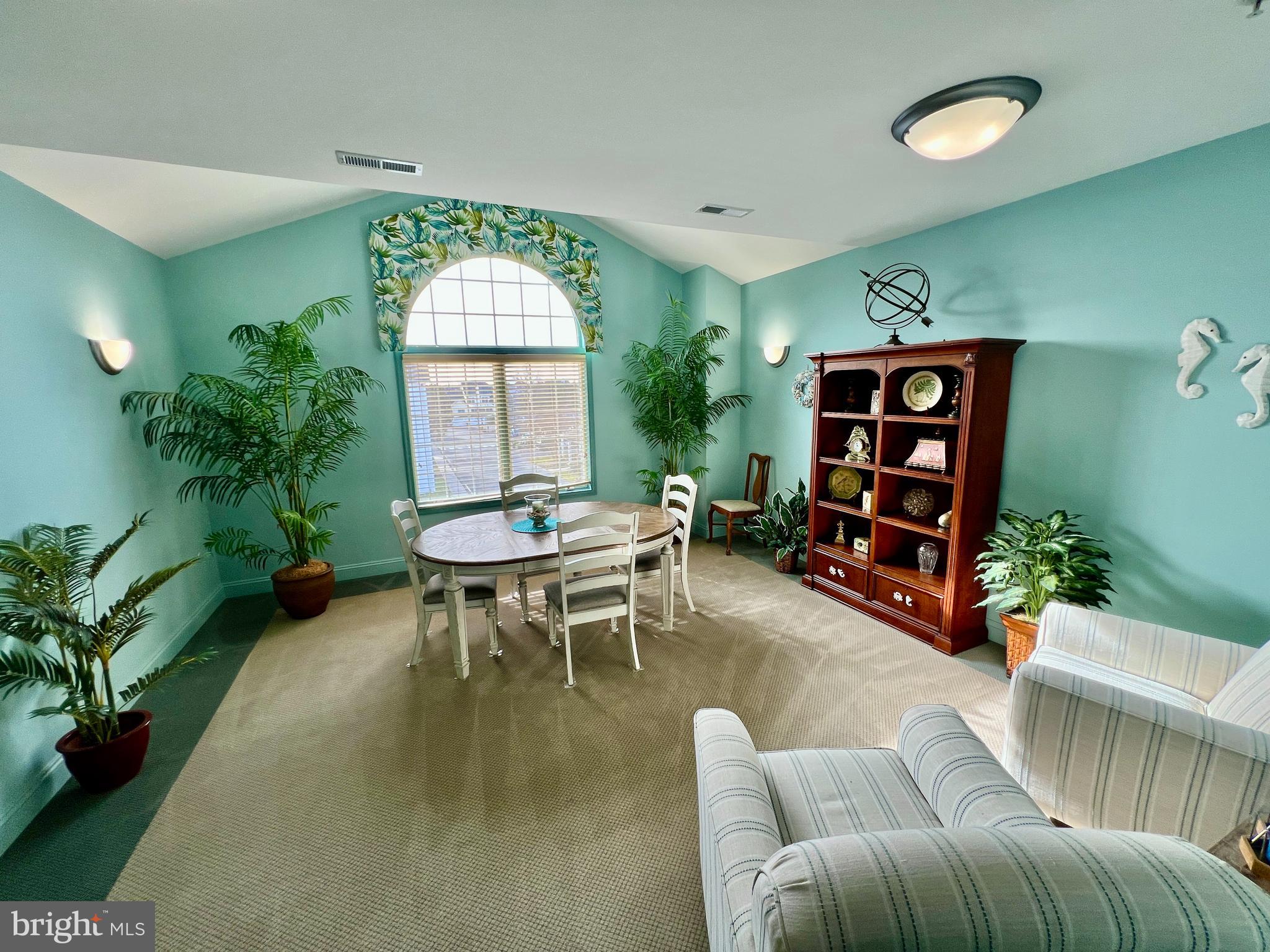 CEDAR BAY - Residential