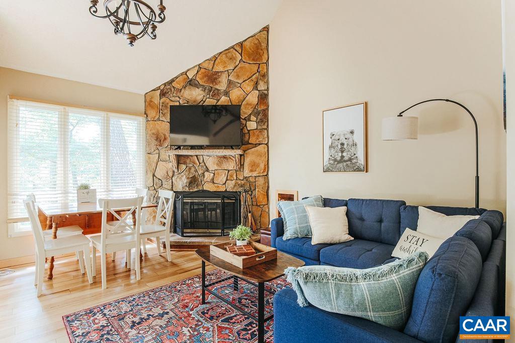 705 LAURELWOOD CONDOS