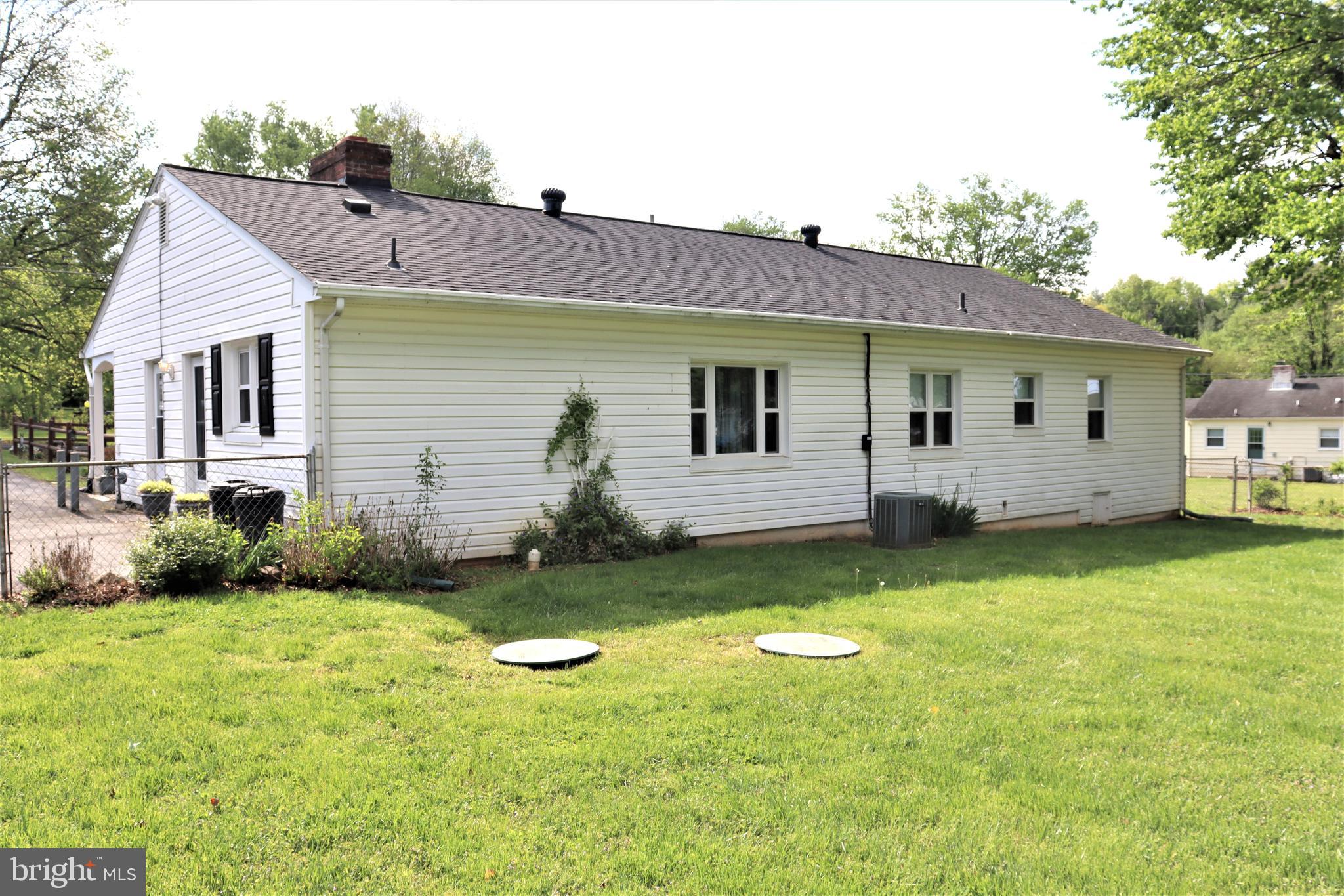 FOXHILLS - Residential